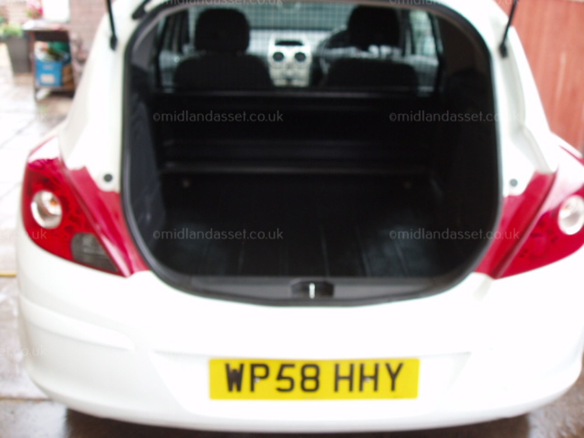 2009/58 REG VAUXHALL CORSA CDTI CAR DERIVED VAN ONE FORMER KEEPER - Image 8 of 12