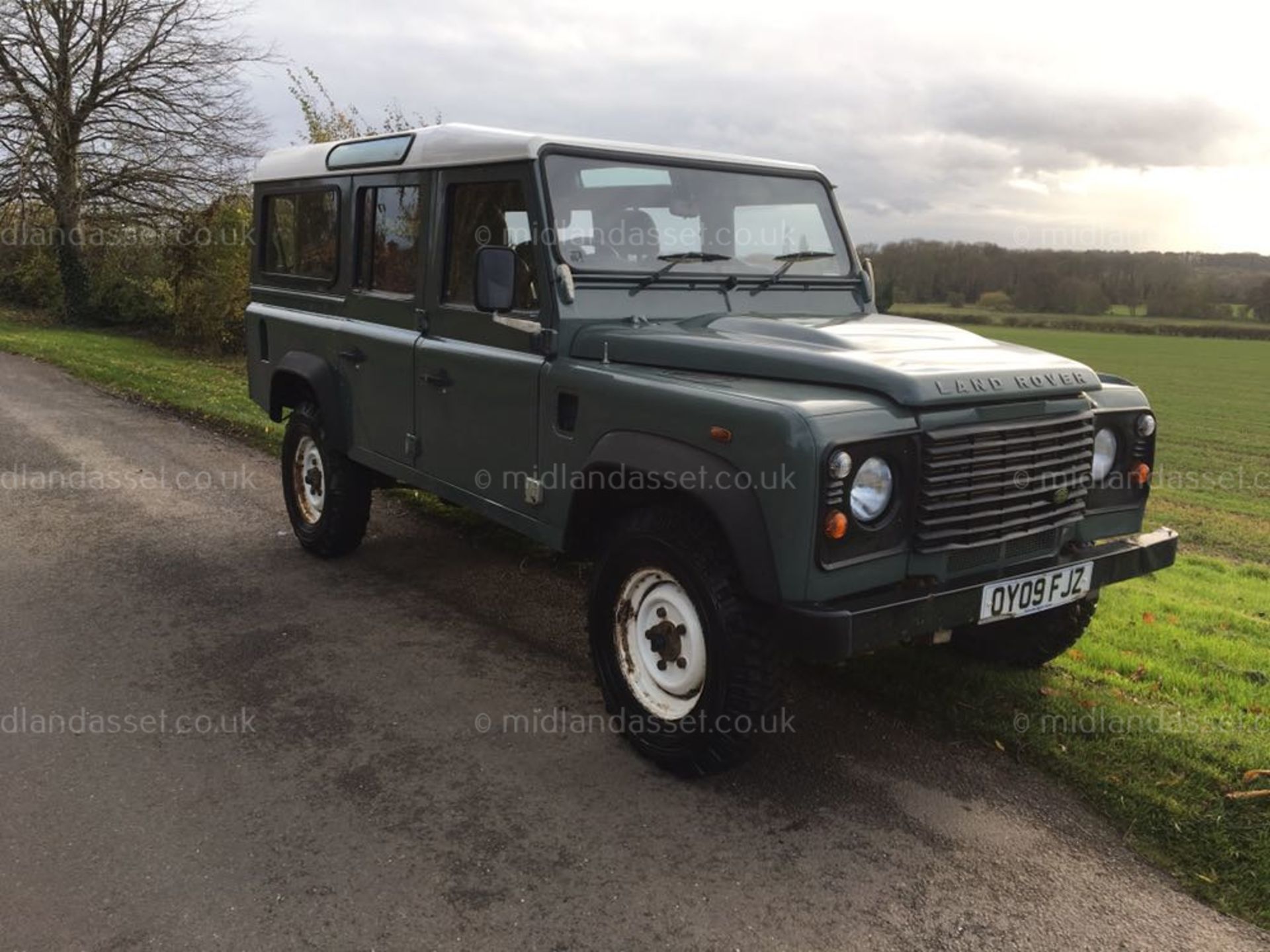 2009/09 REG LAND ROVER DEFENDER