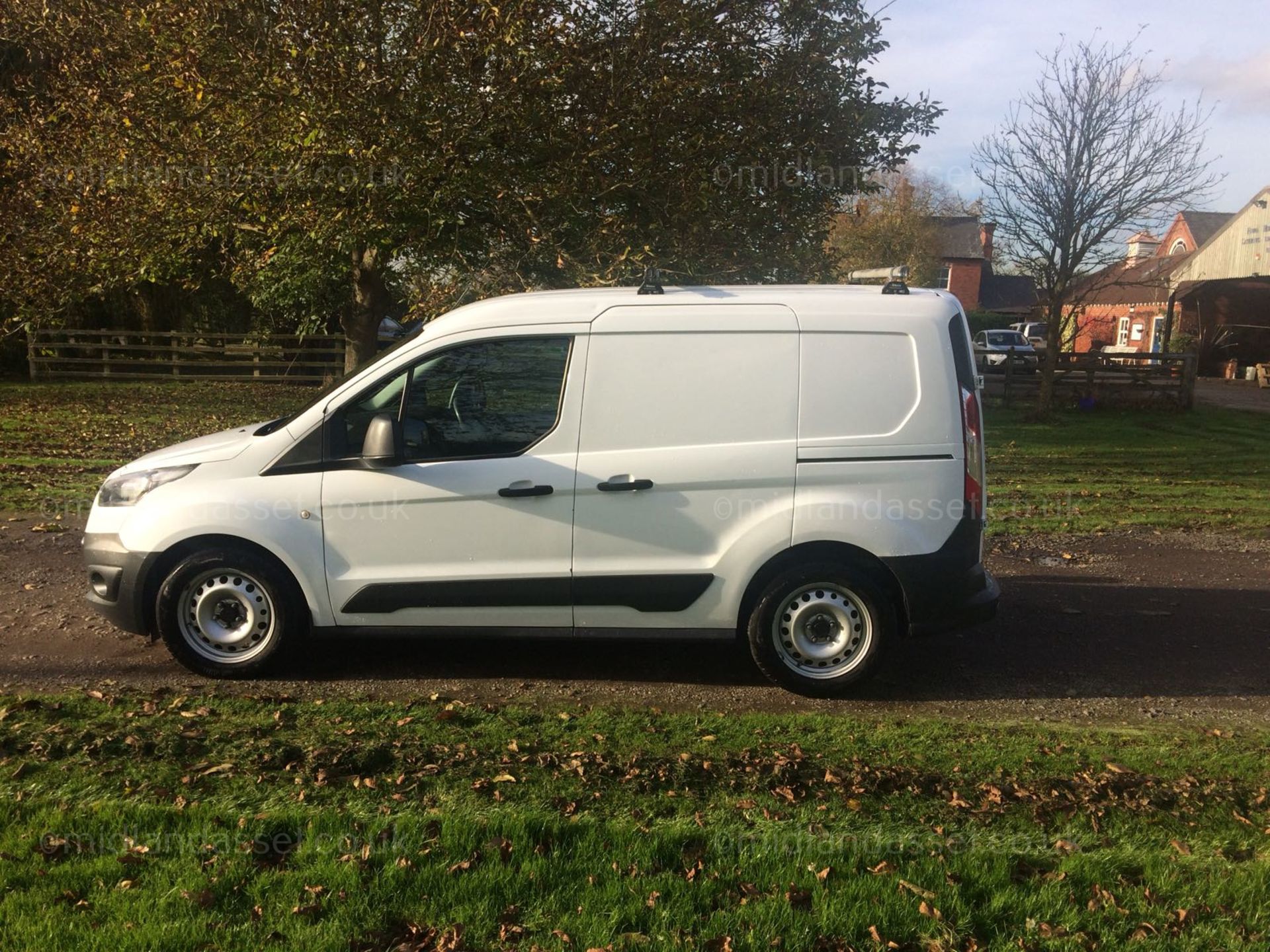 2014/64 REG FORD TRANSIT CONNECT 200 PANEL VAN ONE OWNER - Image 4 of 22