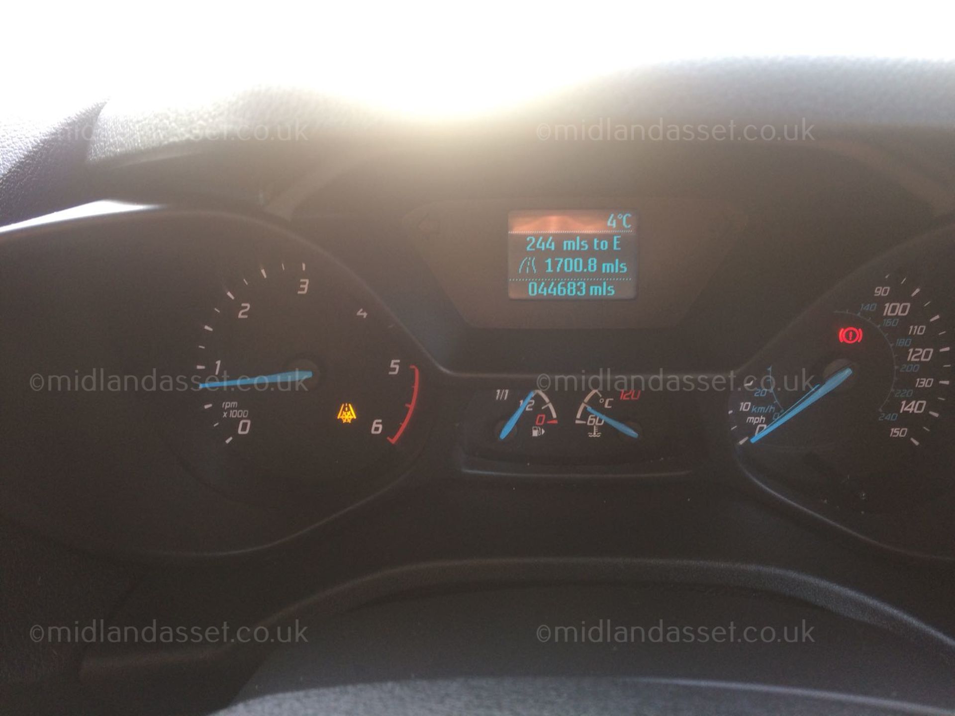 2014/64 REG FORD TRANSIT CONNECT 200 PANEL VAN ONE OWNER - Image 11 of 22