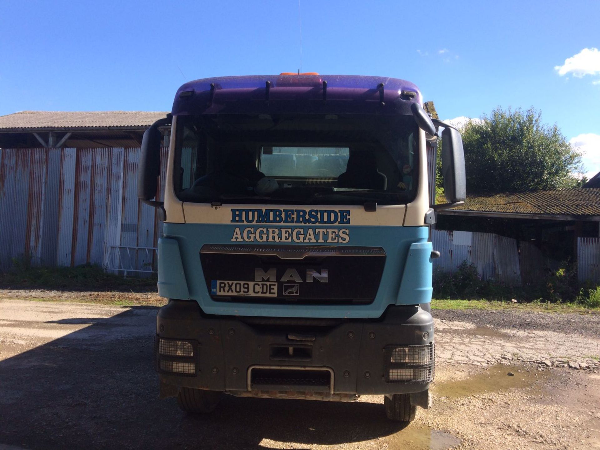 2009/09 REG MAN TGS AUTOMATIC EIGHT WHEEL DIESEL STEEL BODY TIPPER *PLUS VAT* - Image 2 of 18