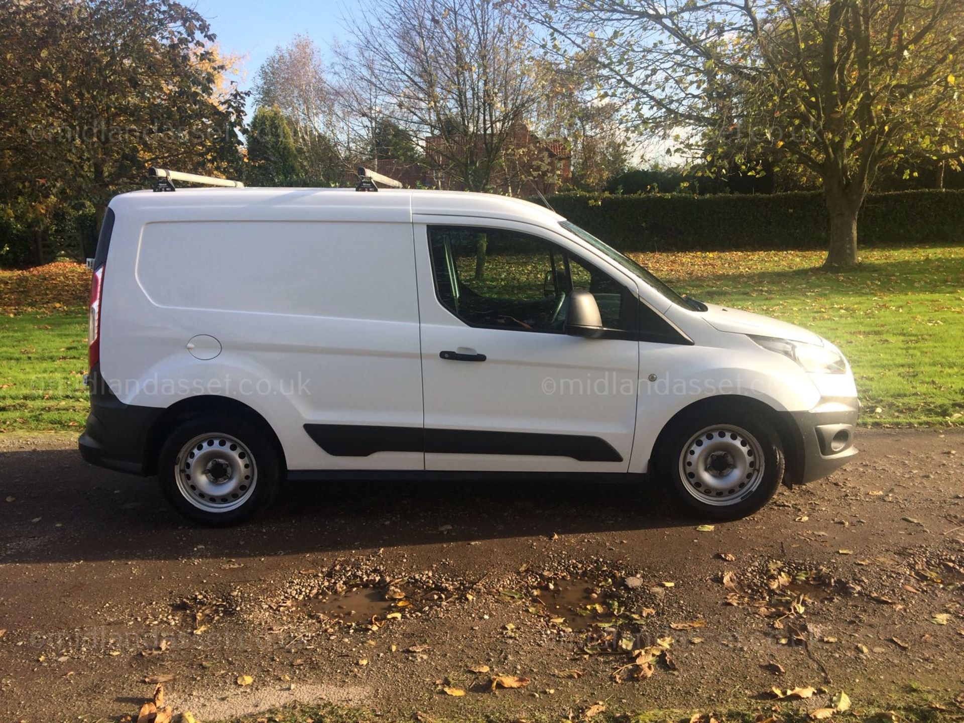 2014/64 REG FORD TRANSIT CONNECT 200 PANEL VAN ONE OWNER - Image 3 of 22