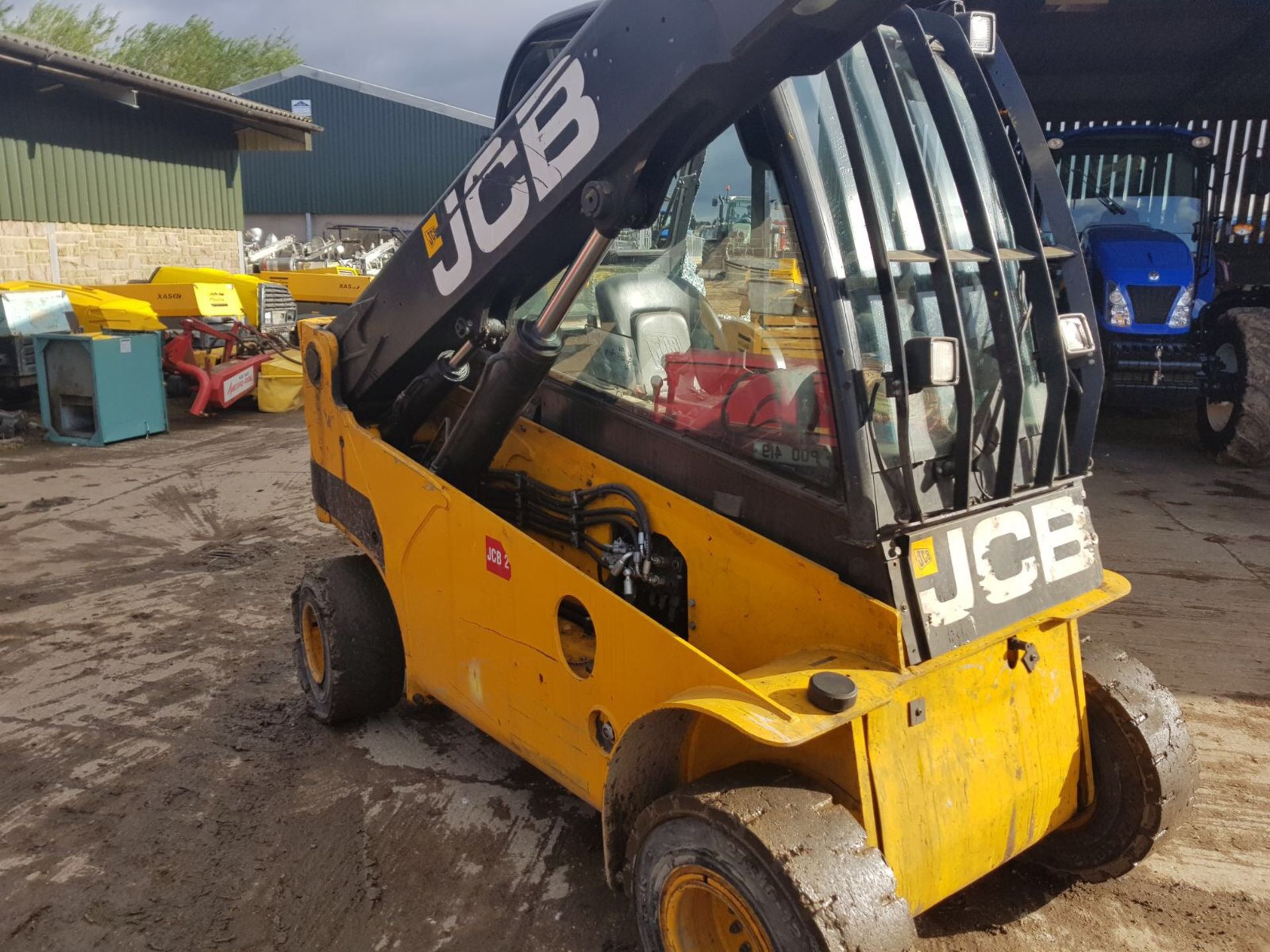 2010 JCB 35D 4X4 TLT TELETRUCK 5500KG SHOWING 8866 HOURS *PLUS VAT* - Image 6 of 8