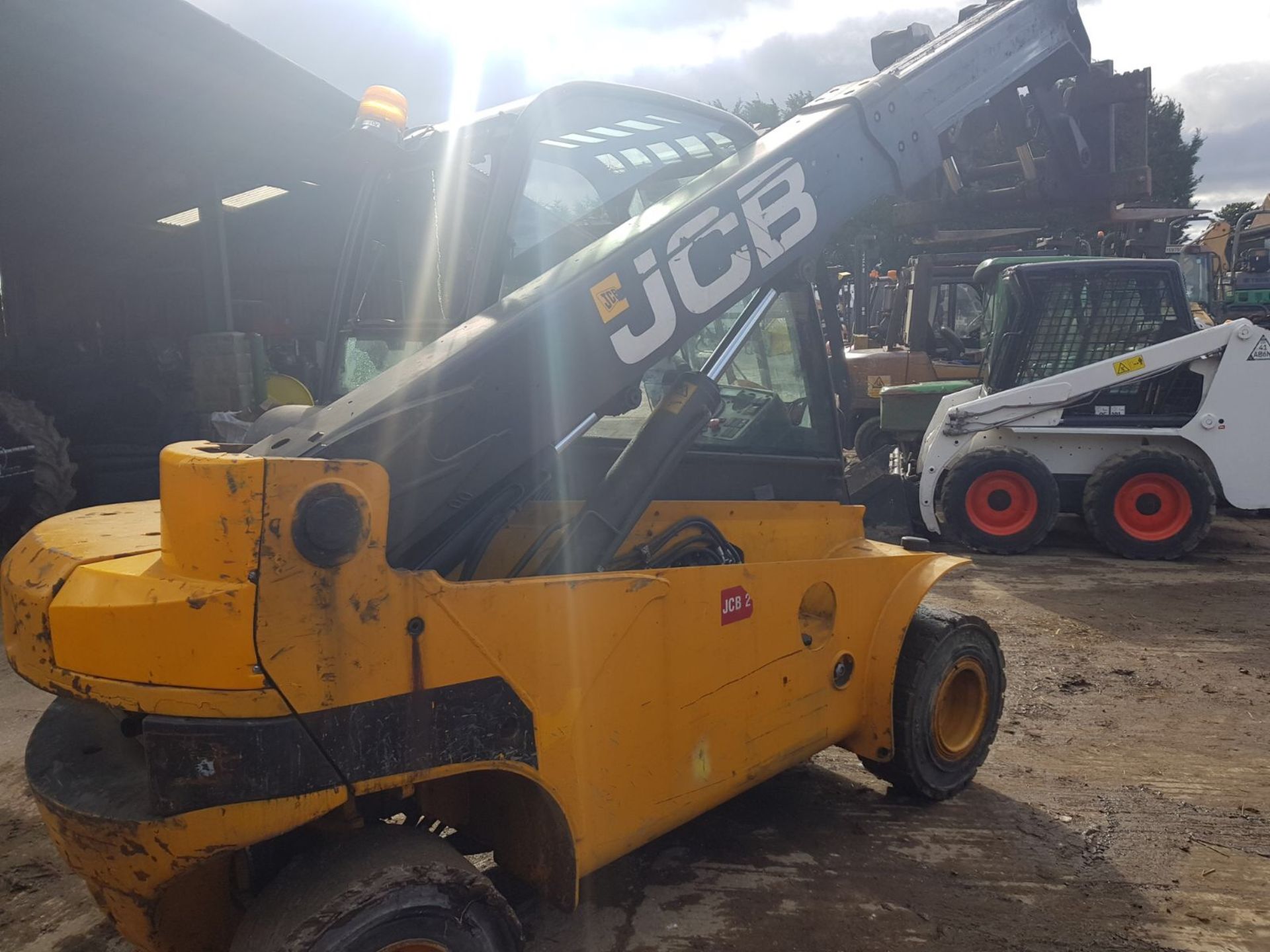 2010 JCB 35D 4X4 TLT TELETRUCK 5500KG SHOWING 8866 HOURS *PLUS VAT* - Image 3 of 8