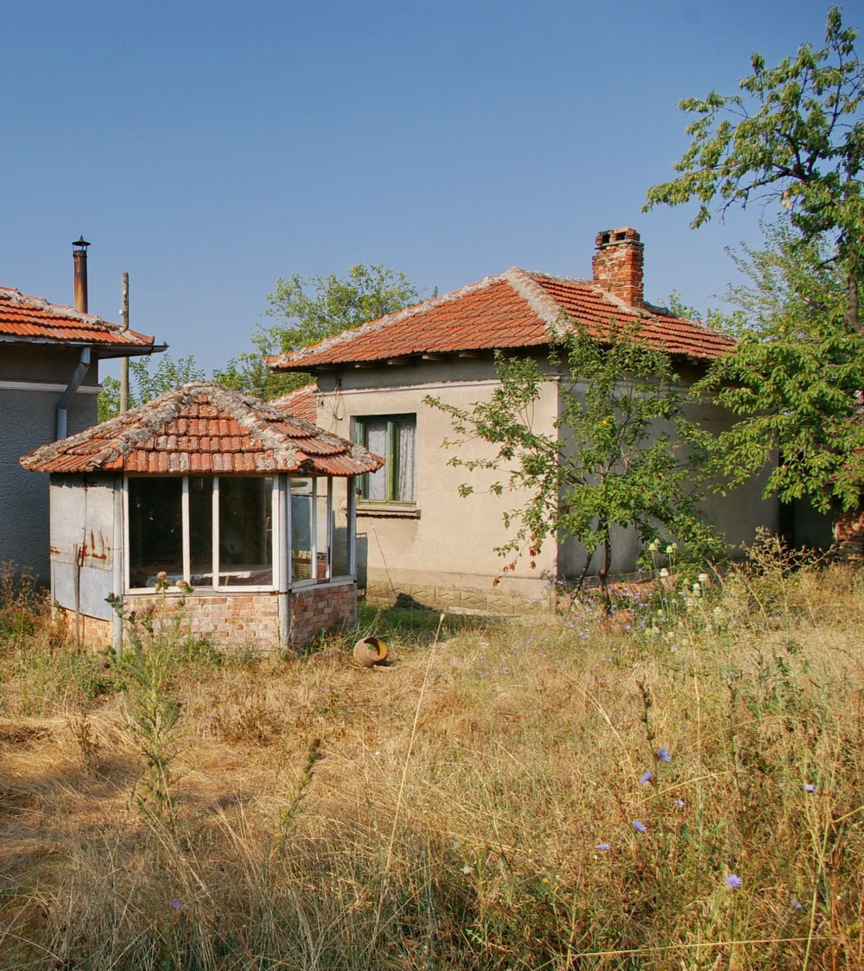Two Houses + 1,700 Sqm Land + Barn Rabrovo, Vidin, BG - Image 3 of 32