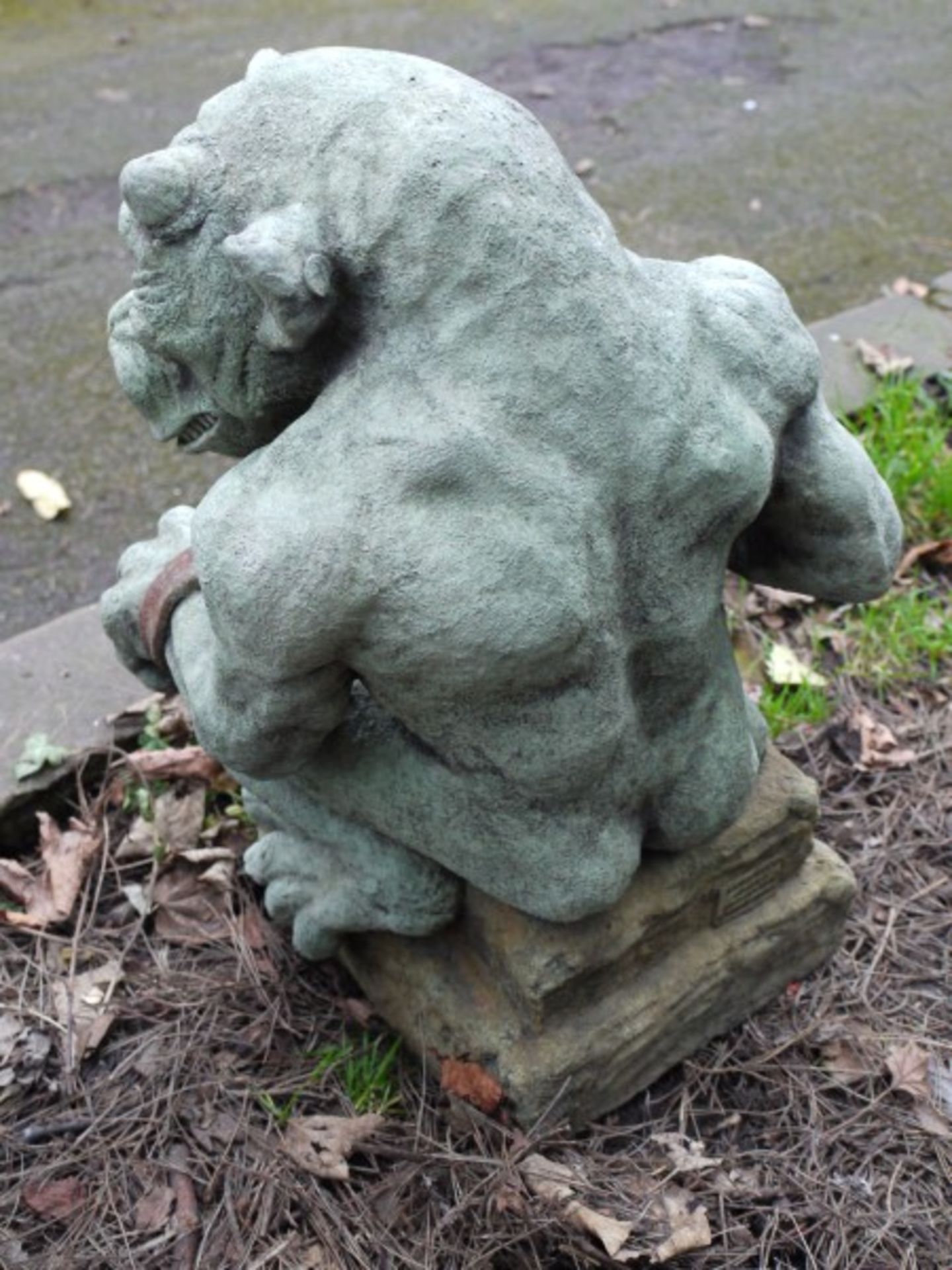 PAIR OF GARGOYLES   These rare statues/gargoyles are all are individually hand finished in the UK. - Image 12 of 12