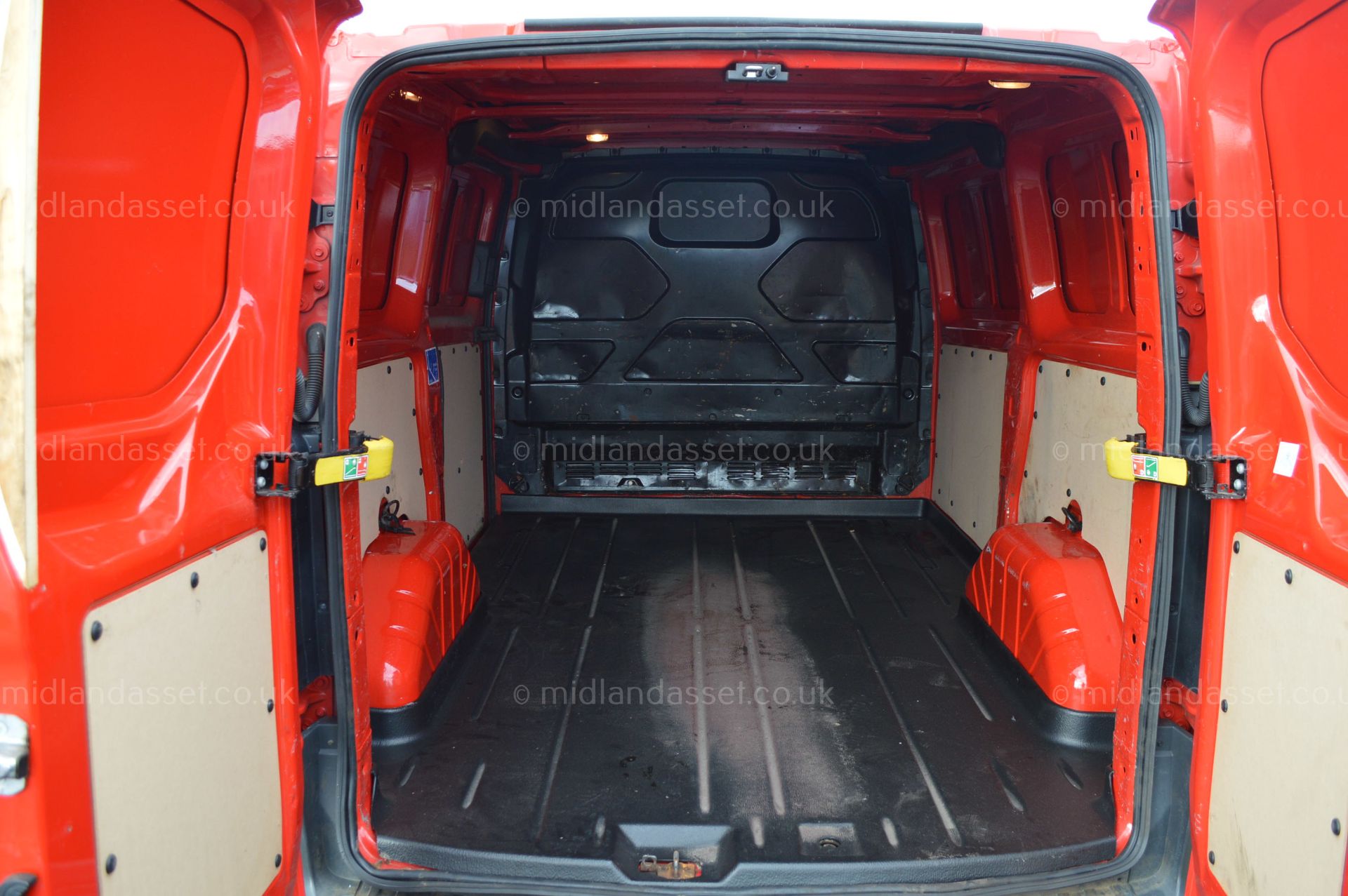 2015/65 REG FORD TRANSIT CUSTOM 270 TREND PANEL VAN ONE FORMER KEEPER - Image 7 of 20