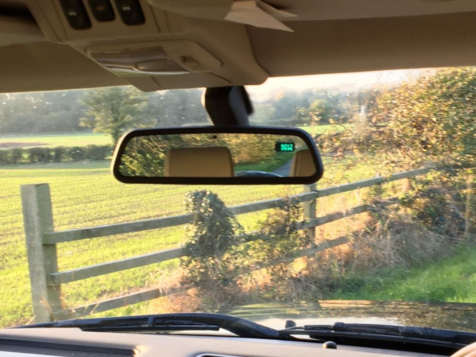 2002/02 REG LAND ROVER DISCOVERY TD5 ES AUTOMATIC, SHOWING 4 FORMER KEEPERS *NO VAT* - Image 8 of 11