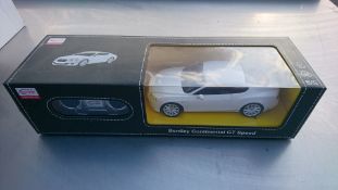 BENTLEY CONTINENTAL GT SPEED WHITE REMOTE CONTROLLED CAR *NO VAT*