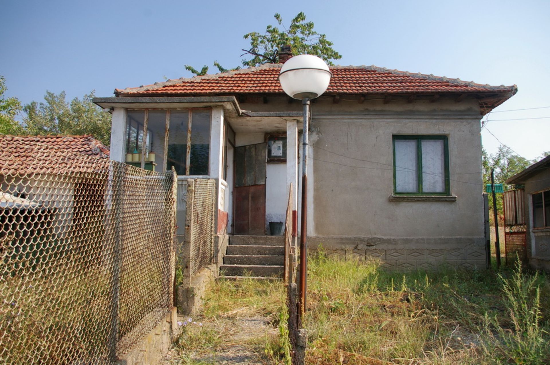 Two Houses + 1,700 Sqm Land + Barn Rabrovo, Vidin, BG - Image 10 of 32