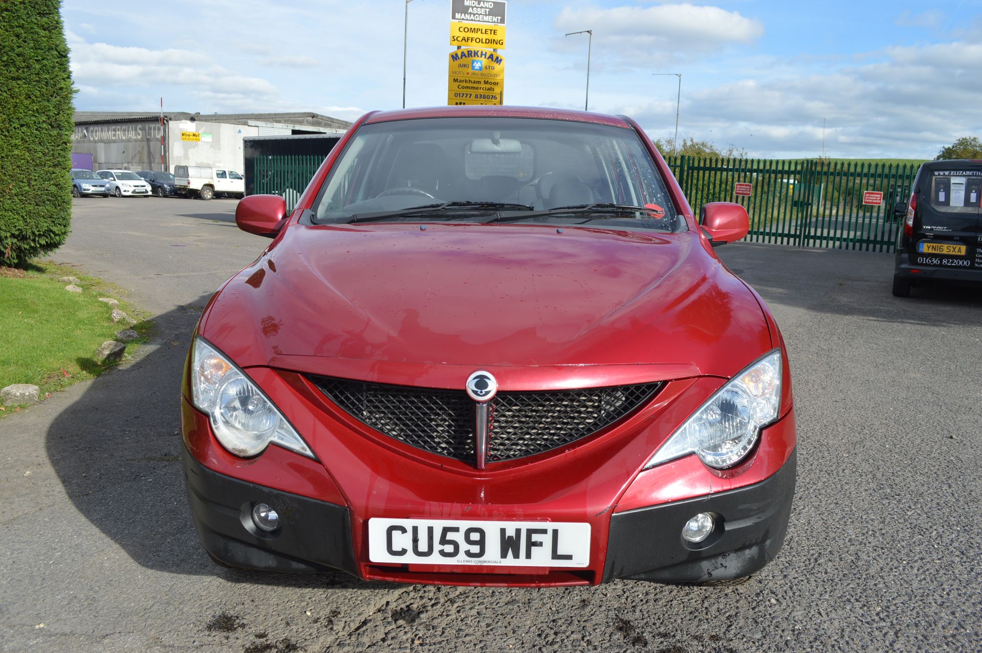 2009/59 REG SSANGYONG ACTYON 4WD SPORTS PICK-UP, SHOWING 1 FORMER KEEPER - Image 2 of 19