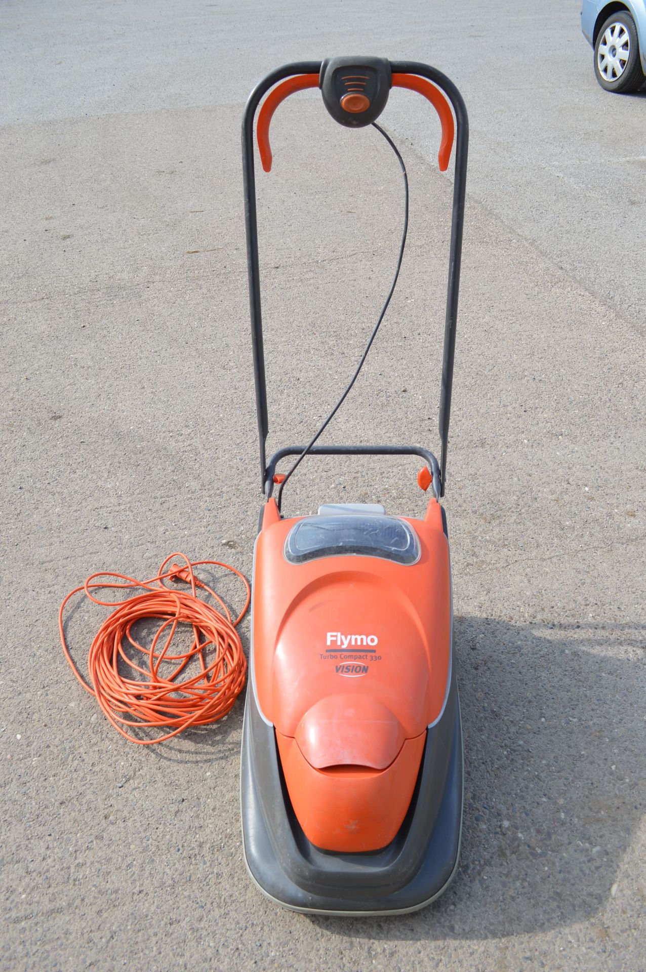 FLYMO TURBO COMPACT 330 GRASS COLLECTING ELECTRIC HOVER LAWN MOWER *NO VAT* - Image 2 of 6