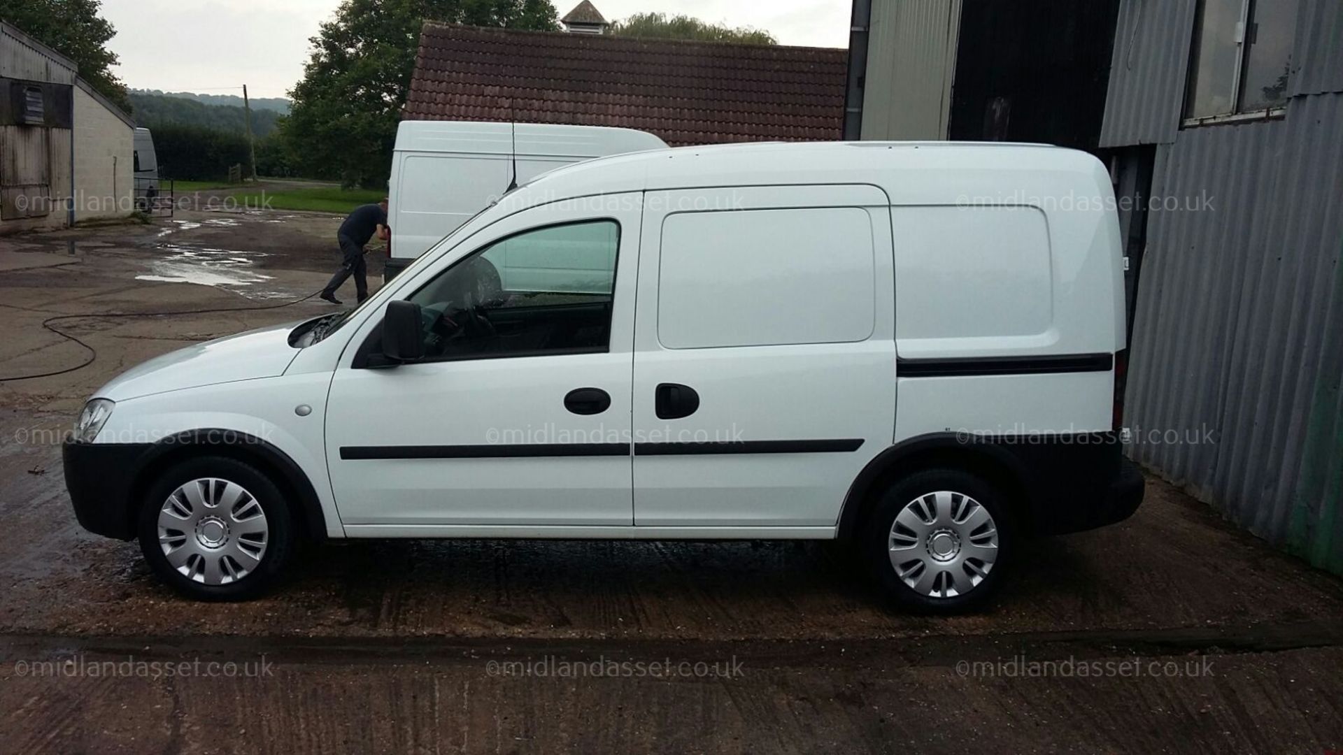 2010/60 REG VAUXHALL COMBO 2000 CDTI 16V CAR DERIVED VAN ONE OWNER - Image 3 of 8