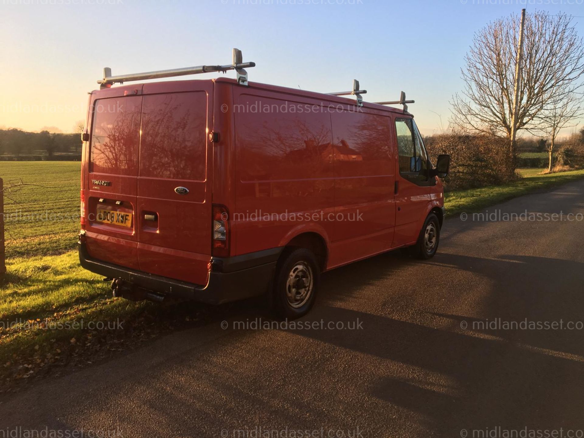 2008/08 REG FORD TRANSIT 85 T260S FWD PANEL VAN ONE OWNER - Image 6 of 9