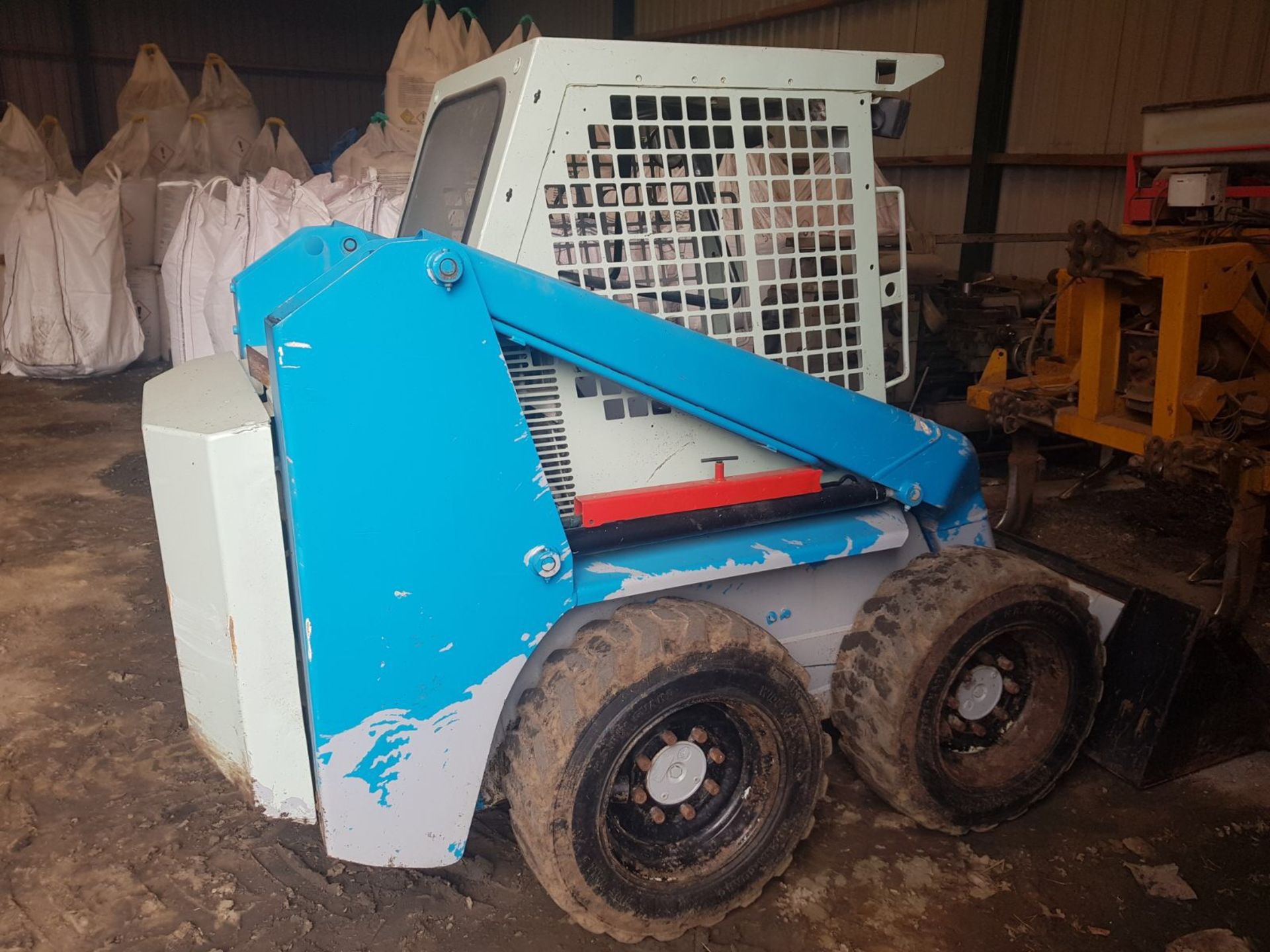 761 BELLE SKID STEER WITH PERKINS DIESEL ENGINE *PLUS VAT* - Image 3 of 10