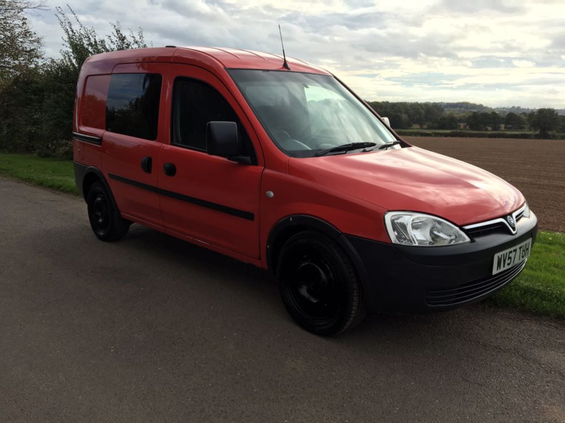 2007/57 REG VAUXHALL COMBO CREW 2000 CDTI, SHOWING 1 OWNER - ROYAL MAIL, FULL V5 & NEW MOT *NO VAT*