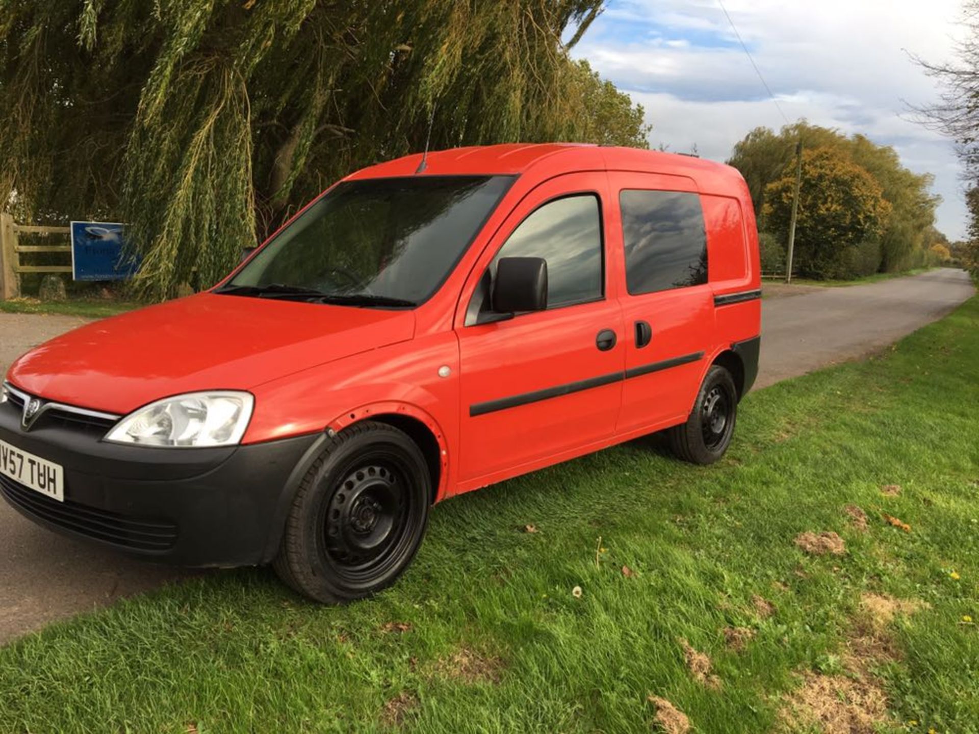 2007/57 REG VAUXHALL COMBO CREW 2000 CDTI, SHOWING 1 OWNER - ROYAL MAIL, FULL V5 & NEW MOT *NO VAT* - Image 3 of 10