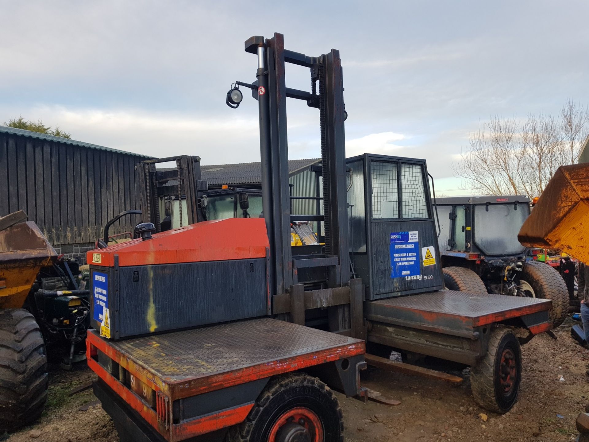 2001 LINDE LANSING 550 SIDE LOADER, SHOWING 4,983 HOURS (UNVERIFIED) *PLUS VAT*