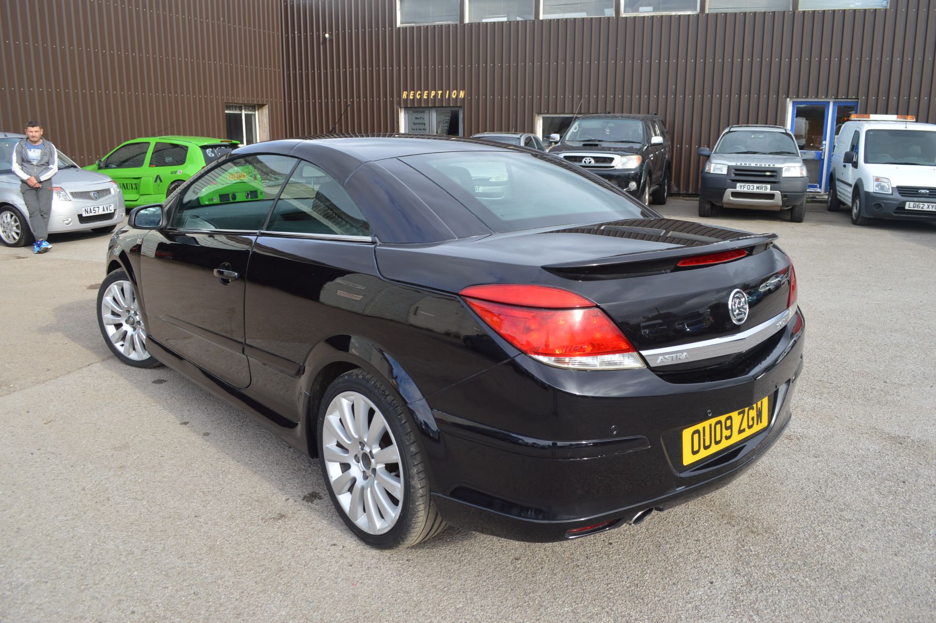 K - 2009/09 REG VAUXHALL ASTRA T-TOP EXCLUSIVE XP CDTI CONVERTIBLE *NO VAT*   DATE OF - Image 4 of 20