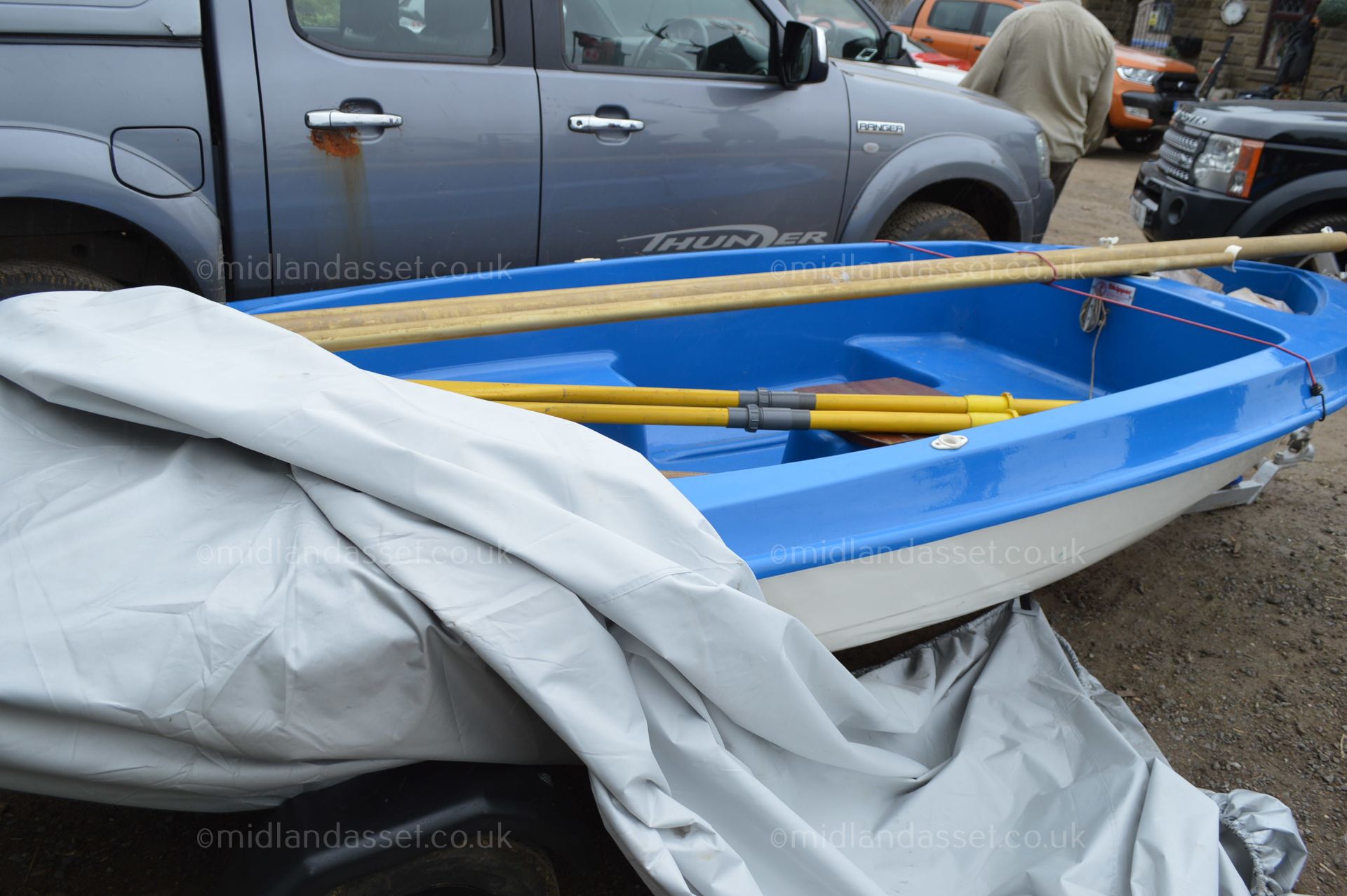 FIBRE GLASS SAILING BOAT - Image 4 of 6