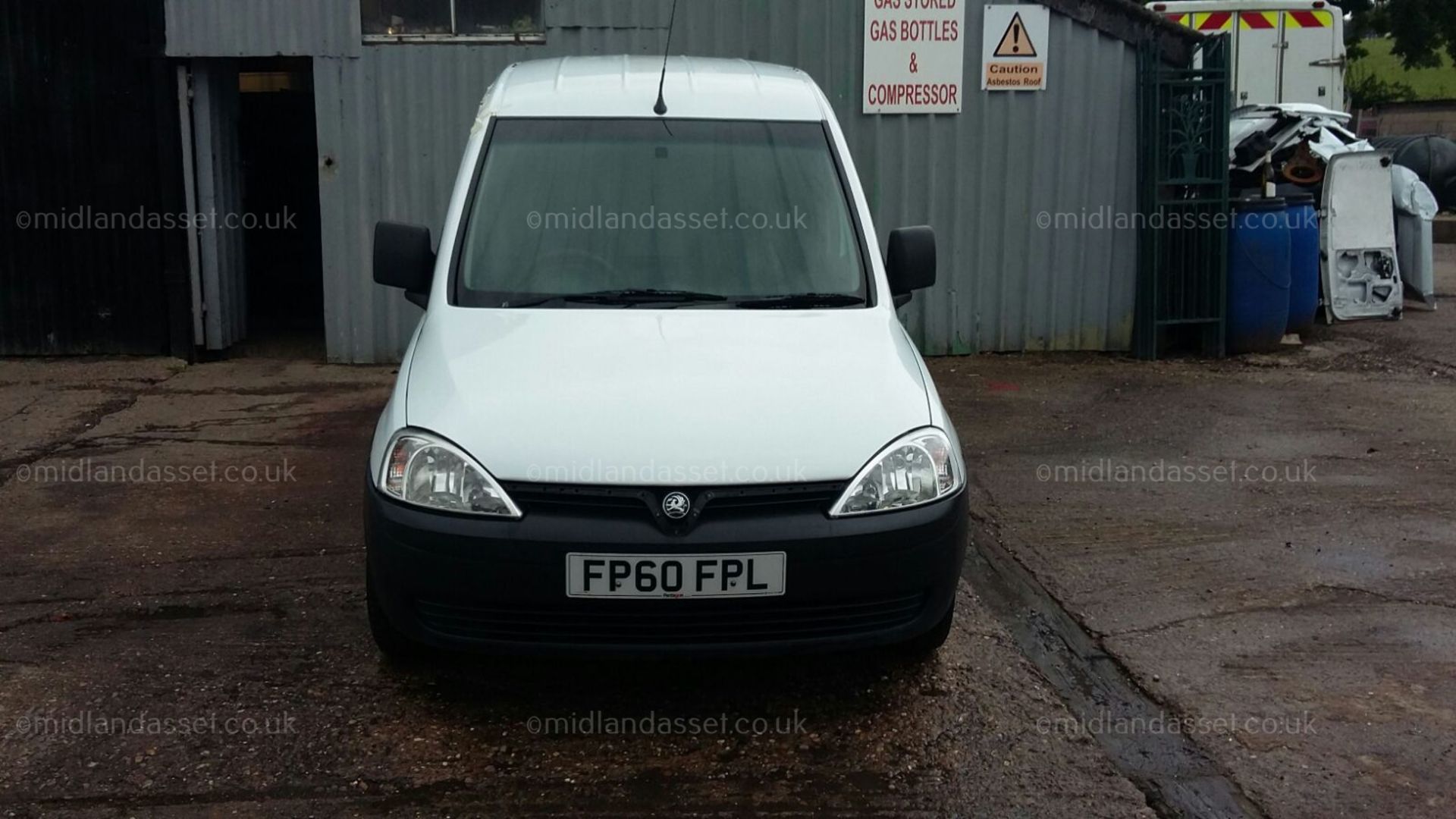 2010/60 REG VAUXHALL COMBO 2000 CDTI 16V CAR DERIVED VAN ONE OWNER - Image 4 of 8