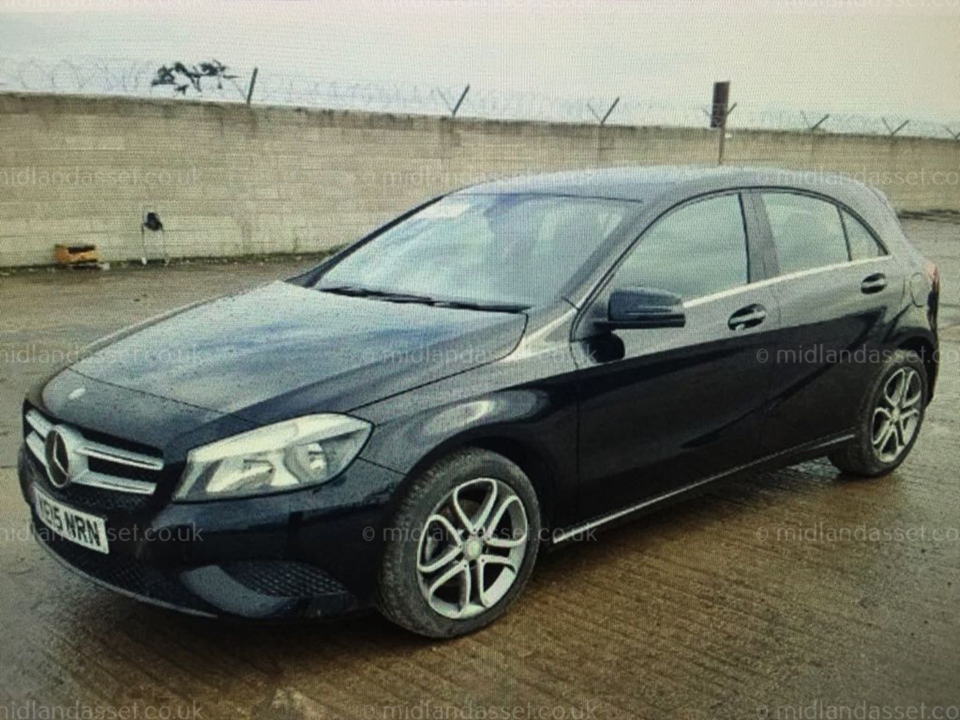 2015/15 REG MERCEDES A200 SPORT CDI 5 DOOR HATCHBACK ONE OWNER - Image 2 of 6