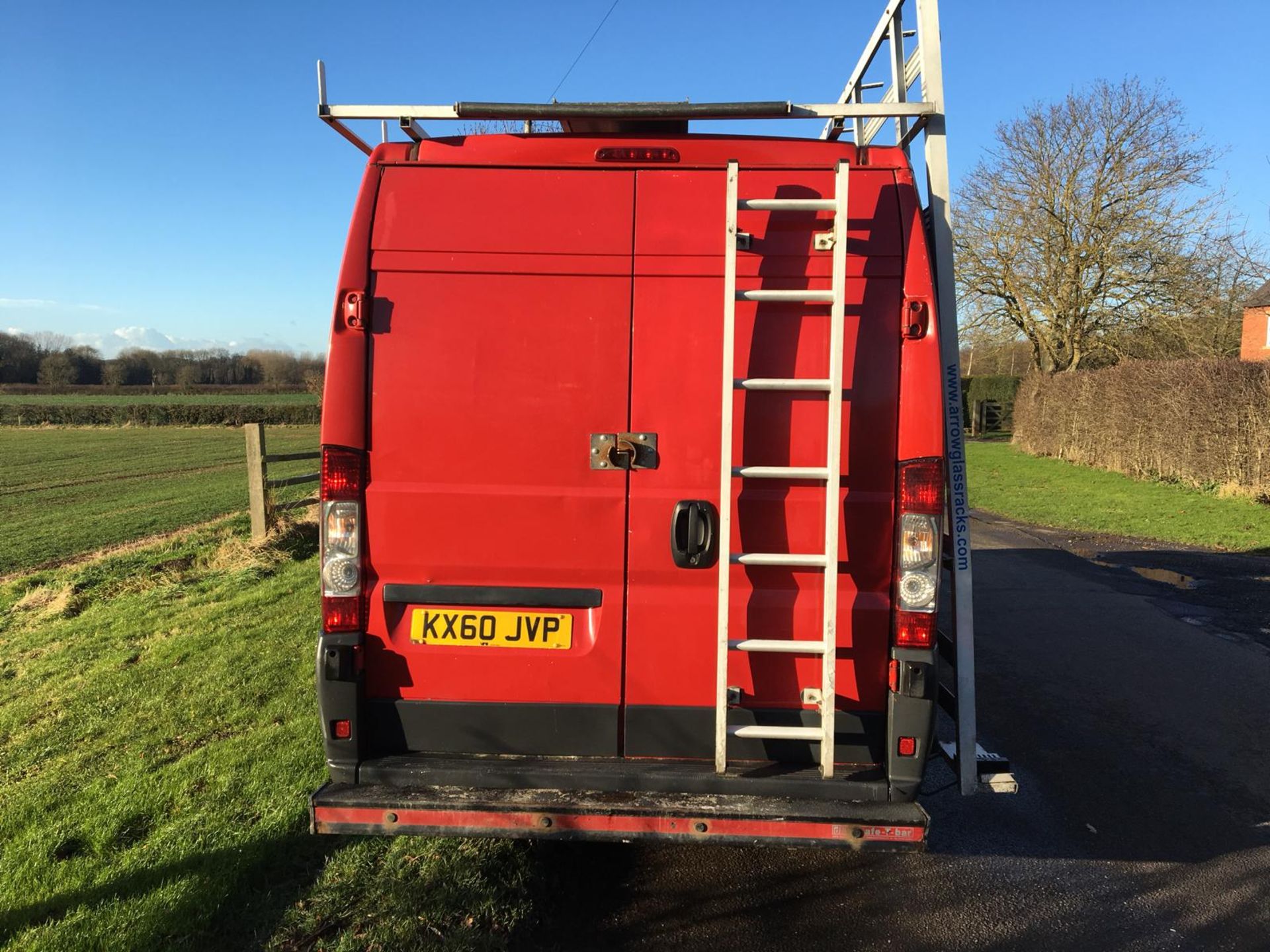 2010/60 REG PEUGEOT BOXER 335 LWB PANEL VAN 2.2 DIESEL, SHOWING 1 FORMER KEEPER *NO VAT* - Image 5 of 10