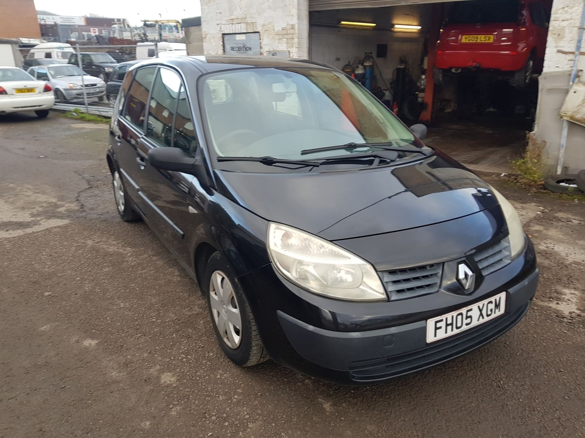 2005/05 REG RENAULT MEGANE SCENIC AUTHENTIQUE 1.4 PETROL ESTATE *NO VAT*