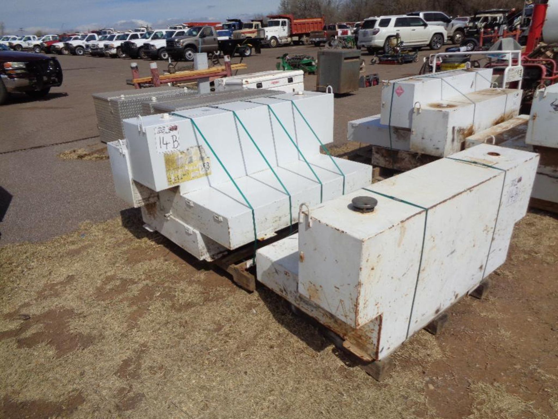 (3) 100 Gallon L Shape Fuel Tanks