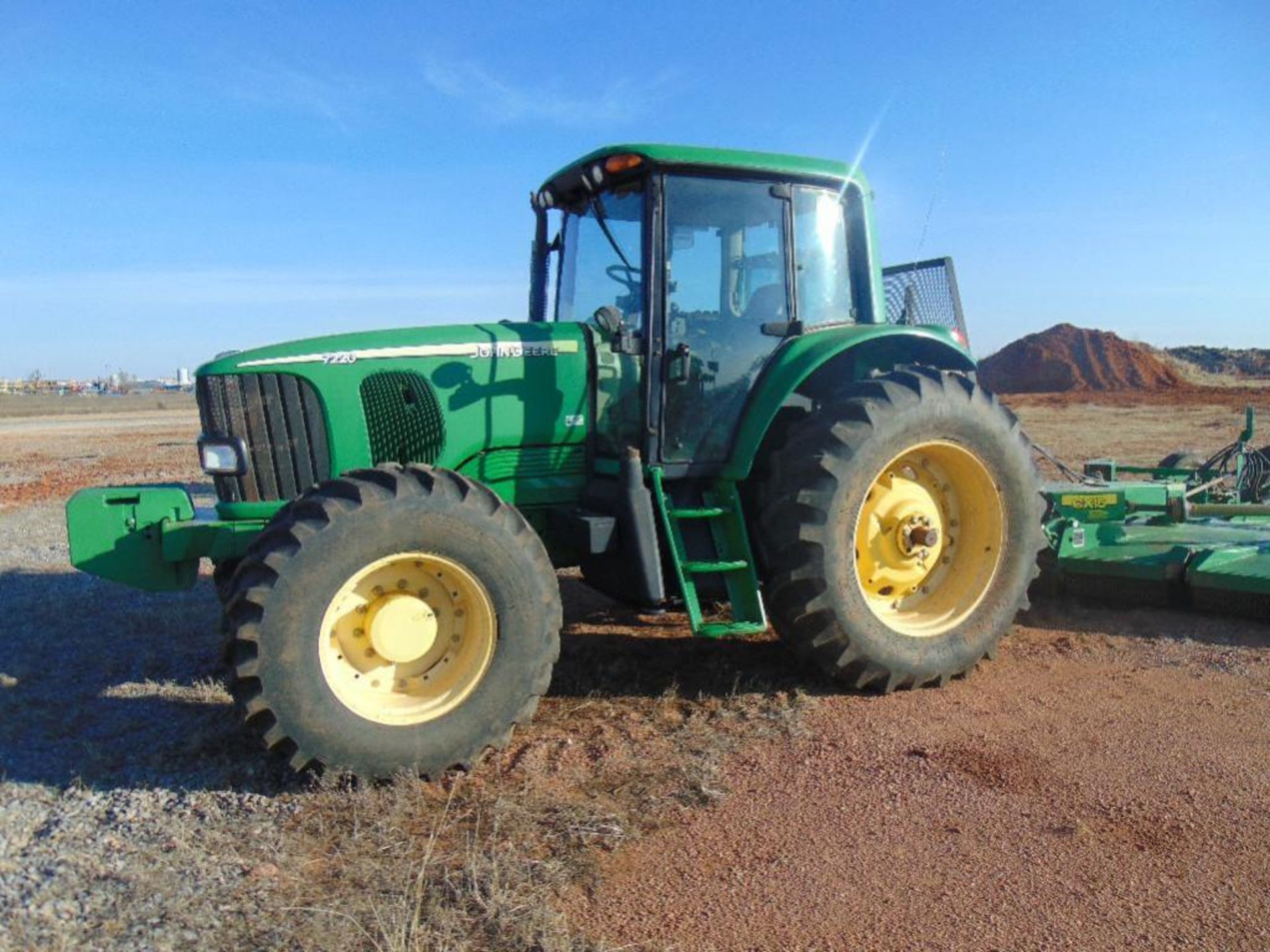 2006 John Deere 7220 MFWD Farm Tractor s/n r047801 Cab,a/c,3pt,hyd outlets