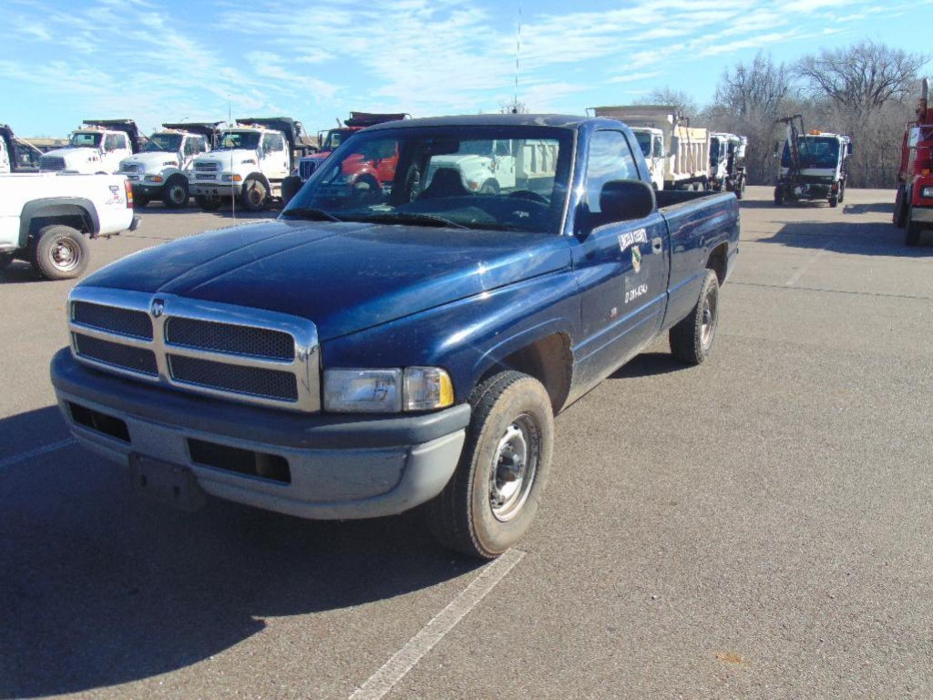 2001 Dodge Ram 1500 Pickup s/n 1b7hc16x01s334202, 3.9 v6 eng, auto trans,od reads 181794 miles,