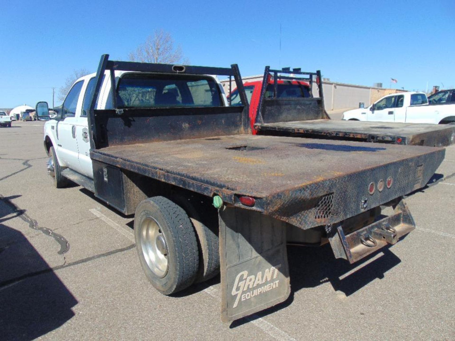 2001 Ford F450 Crewcab Flatbed s/n 1fdxw46f81ec38467, 7.3 diesel eng, auto trans, od reads 265046 - Image 2 of 7