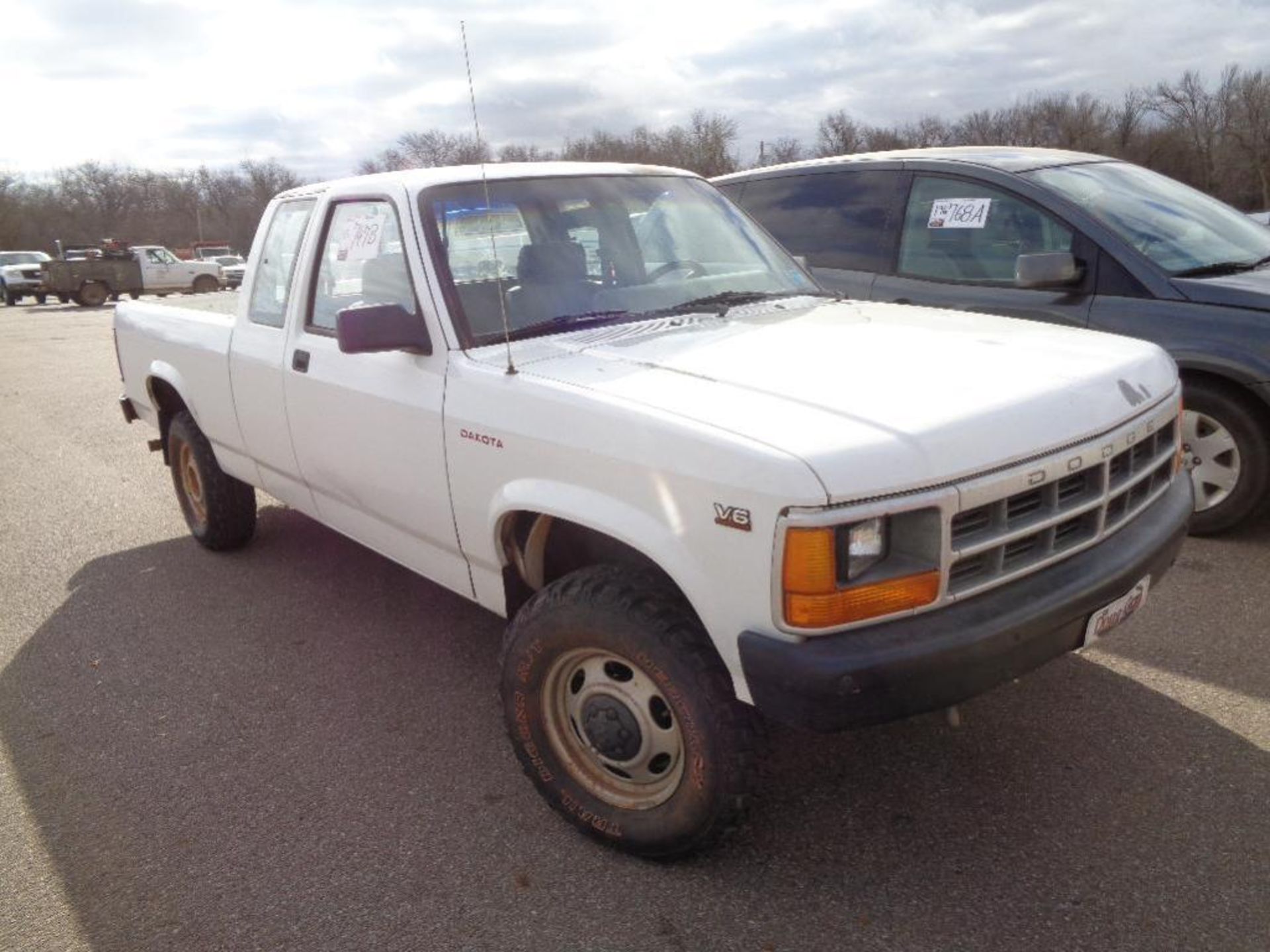 1995 Dodge Dakota 4x4 ext cab Pickup s/n 1b7gg23xxss212104, v6 eng, 5 spd trans, od reads 139771 - Image 2 of 10