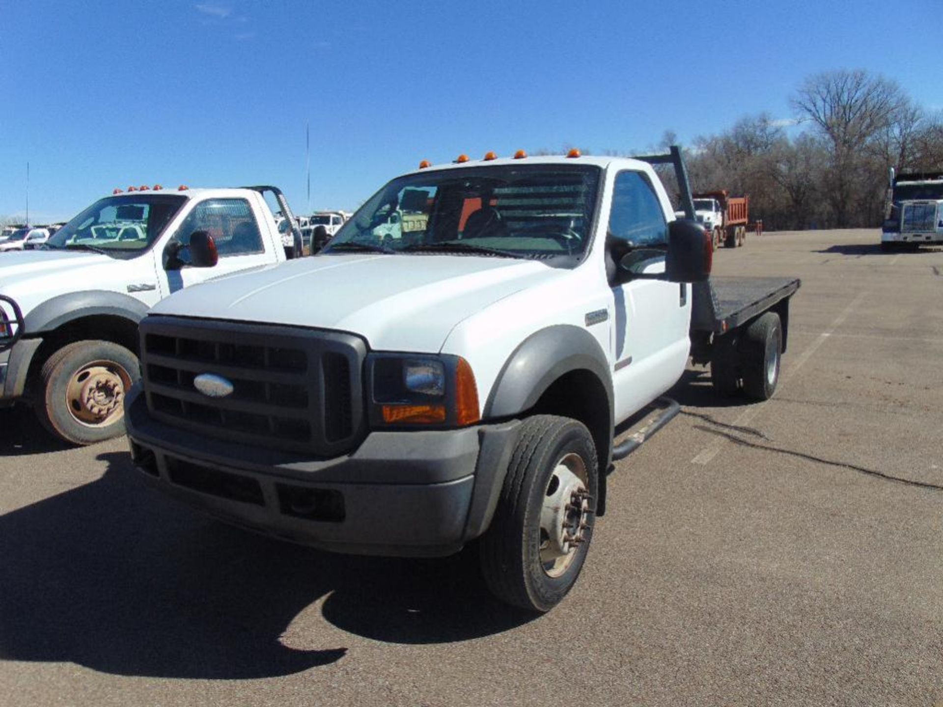 2005 Ford F450 Truck w/92" flatbed s/n 1fxf46p35ed26390, 6.0 powerstroke eng, auto trans, od reads