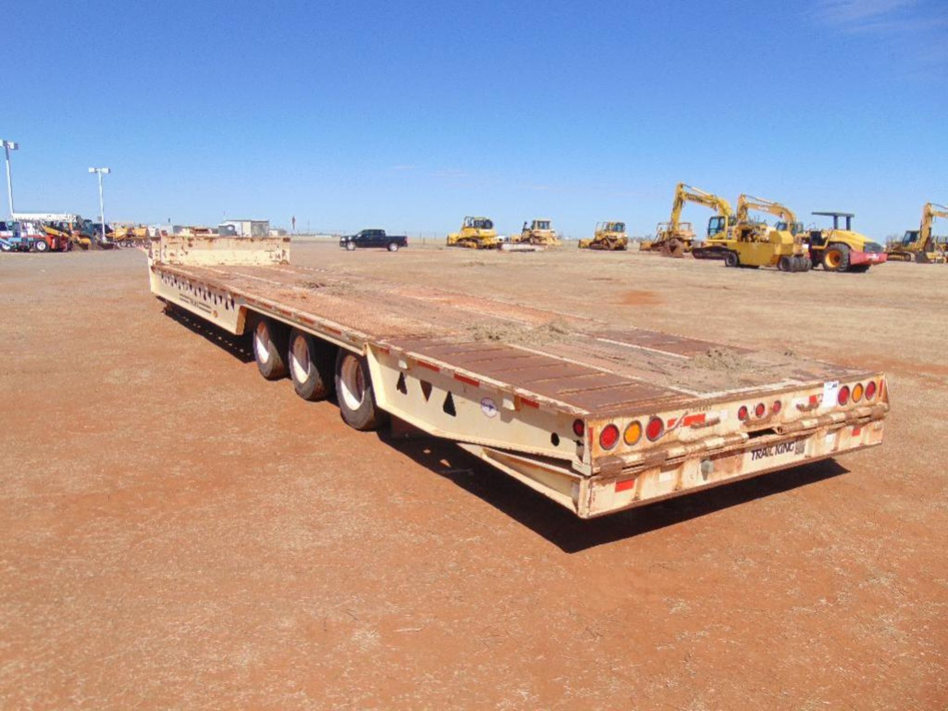 2006 Trailking Triaxle Hyd Tail Lowboy s/n 1tka048308m124115,hyd winch,33' load deck,9' tail,9' neck - Image 3 of 4