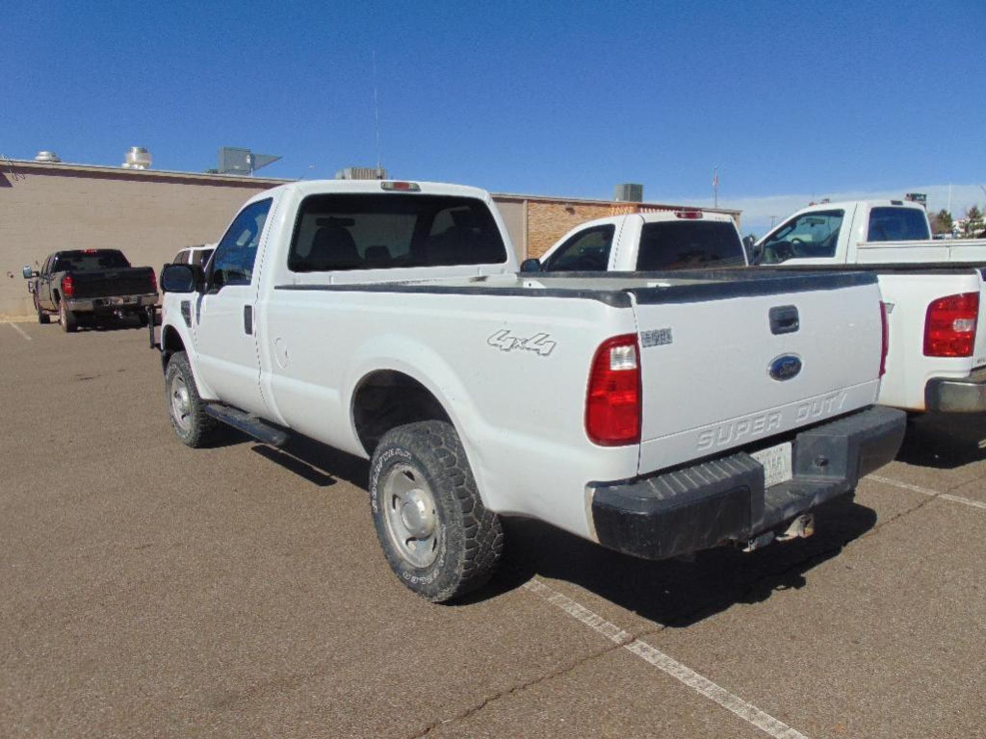 2008 Ford F250 4x4 Pickup s/n 1ftnf21568ed86285, v8 gas eng, auto trans, od reads 117592 miles, - Image 2 of 3