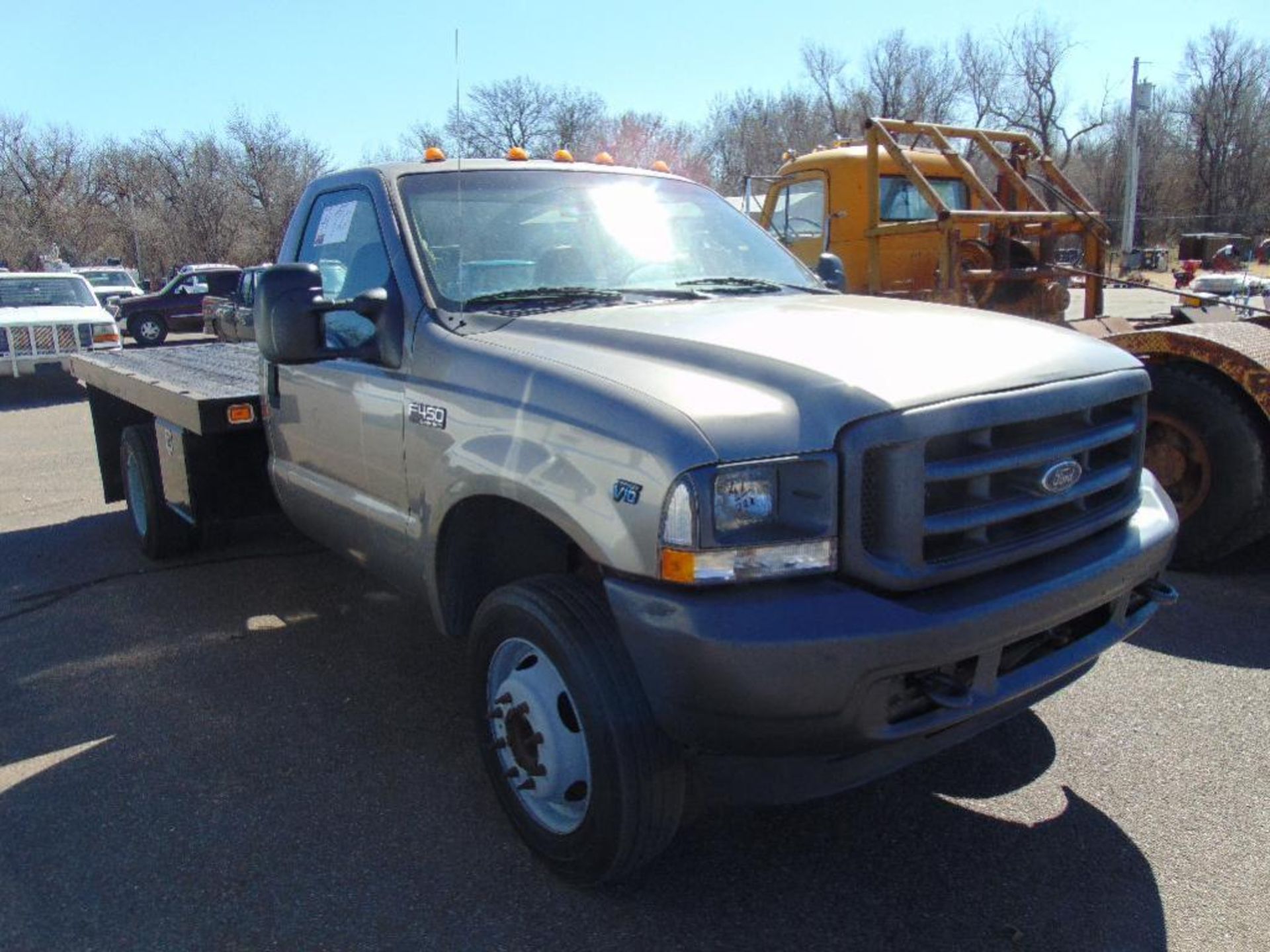 2004 Ford F450 Flatbed Truck s/n 1fdxf46s84ec92241, 6.8L eng, auto trans, 12"x8" Bed, odometer reads - Image 4 of 6