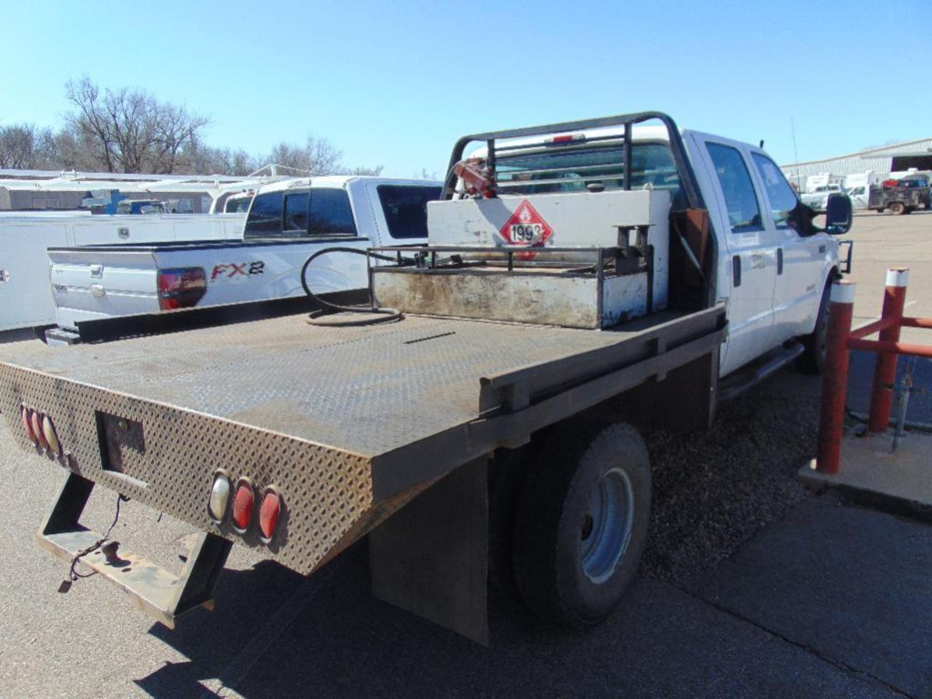 2003 Ford F350 4x4 Flatbed Truck s/n 1fdww37px3ed59792,6.0 pwr stroke, auto trans, hays flatbed, - Image 3 of 7