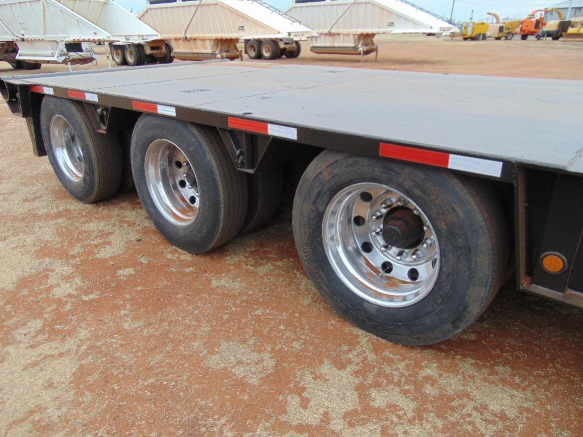 2006 Nuttall 3 axle 60 Ton Folding Neck Lowboy w45' Loaddeck,s/n 4c9lv57396a061032,12'neck,rolling - Image 3 of 9