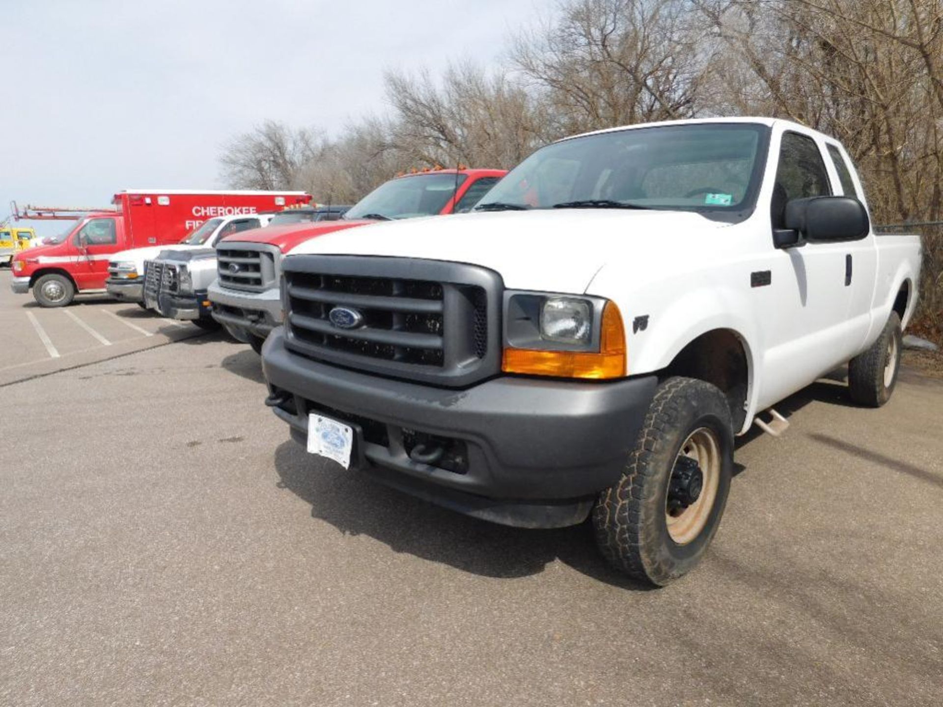 2001 Ford F250 4x4 Pickup s/n 1ftnx21l81eco9495 , ext cab, v8 gas eng, auto trans, od reads 139060 - Image 10 of 11