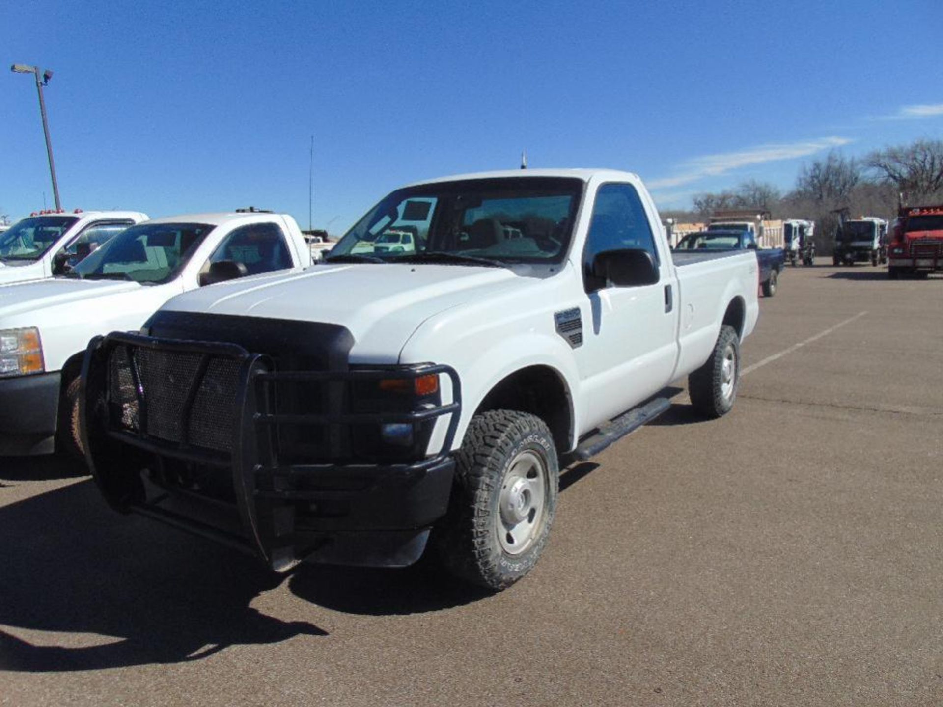 2008 Ford F250 4x4 Pickup s/n 1ftnf21568ed86285, v8 gas eng, auto trans, od reads 117592 miles,