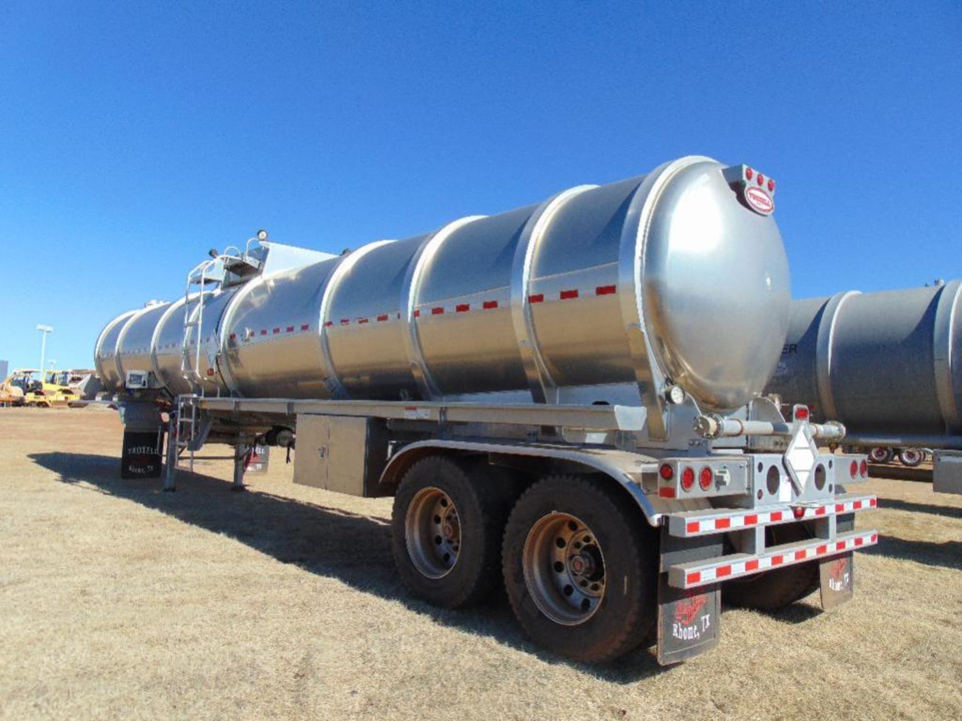 2014 Troxel t/a 9250 gal Alum Fuel & Oil Trailer, s/n 1T9TA4420FR719566, hyd roper pump, a/r susp - Image 3 of 4