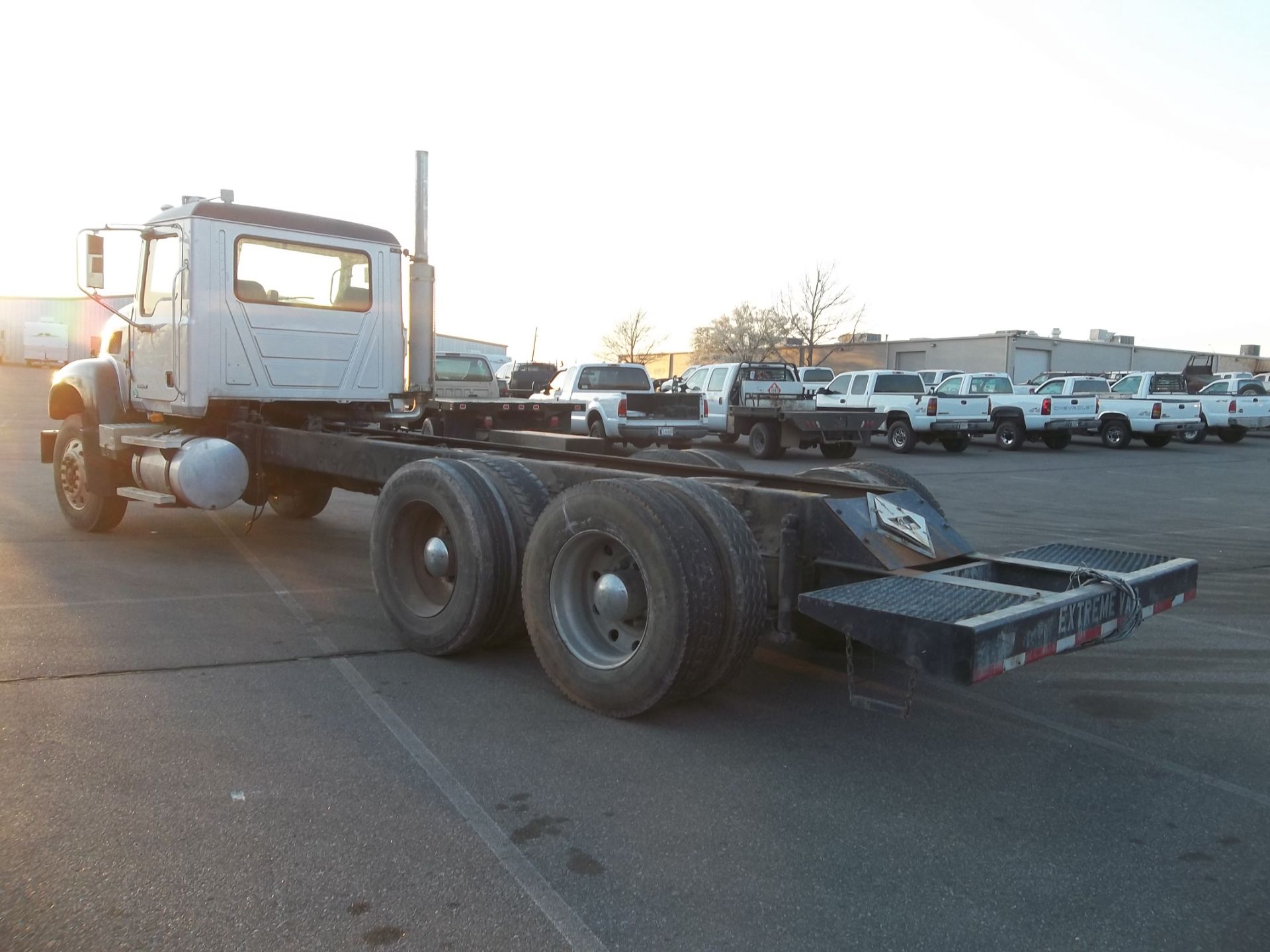 2008 Mack CV713 Cab & Chassis Truck, s/n 1m2ag11c08m070709,Mack E7 eng, 8 spd trans, od reads 170544 - Image 3 of 6
