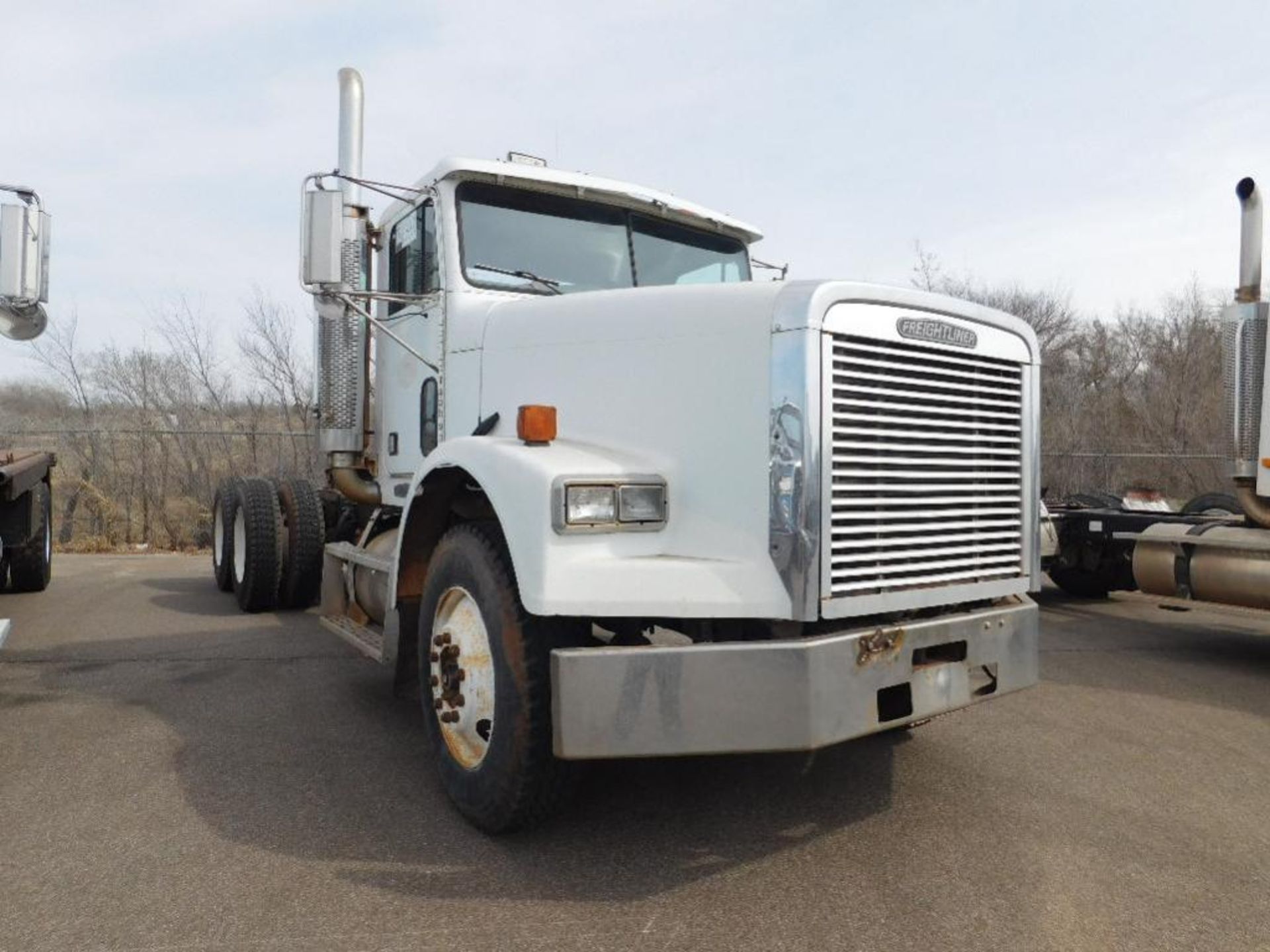 1994 Freightliner t/a Truck Tractor s/n 1fuyfdyb6rh591960, cummins eng, 8 spd trans,