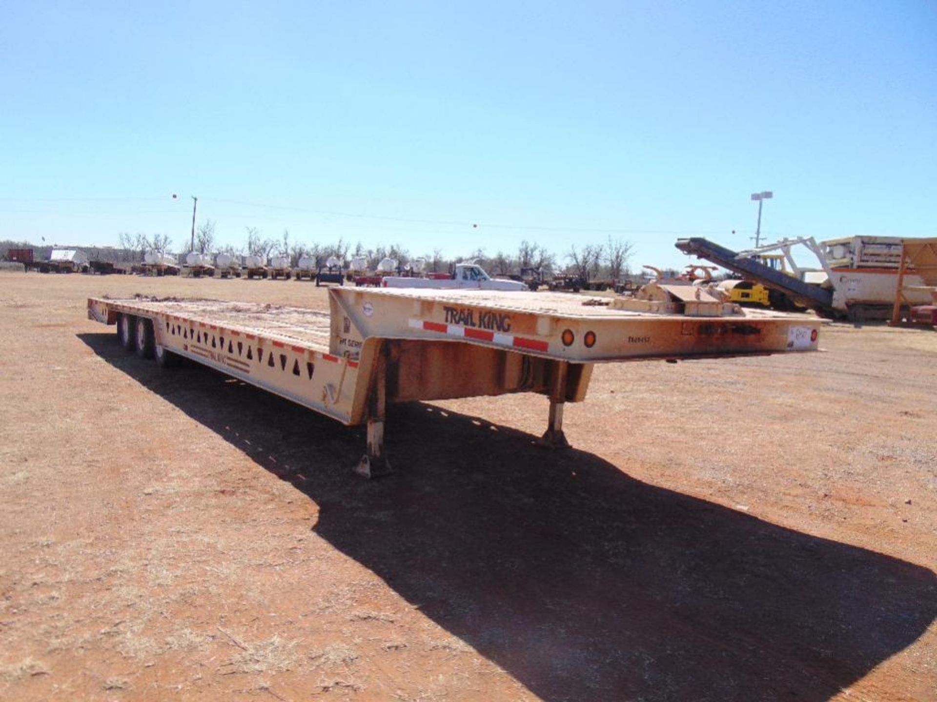 2006 Trailking Triaxle Hyd Tail Lowboy s/n 1tka048308m124115,hyd winch,33' load deck,9' tail,9' neck - Image 2 of 4