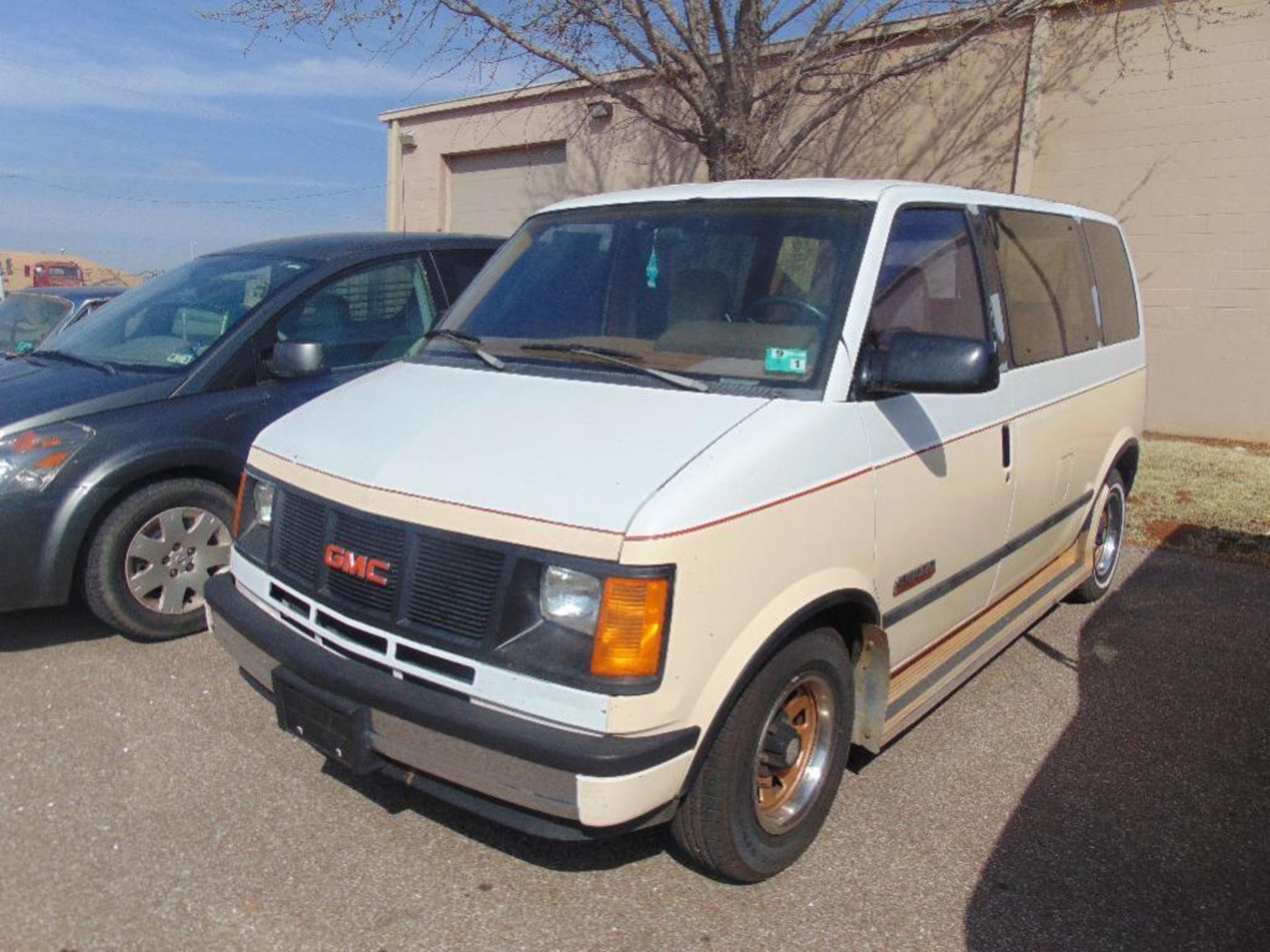 1989 GMC Safari Van s/n 1gkdm15z2kb527813, v6 eng, auto trans , od reads 160091 miles - Image 2 of 7