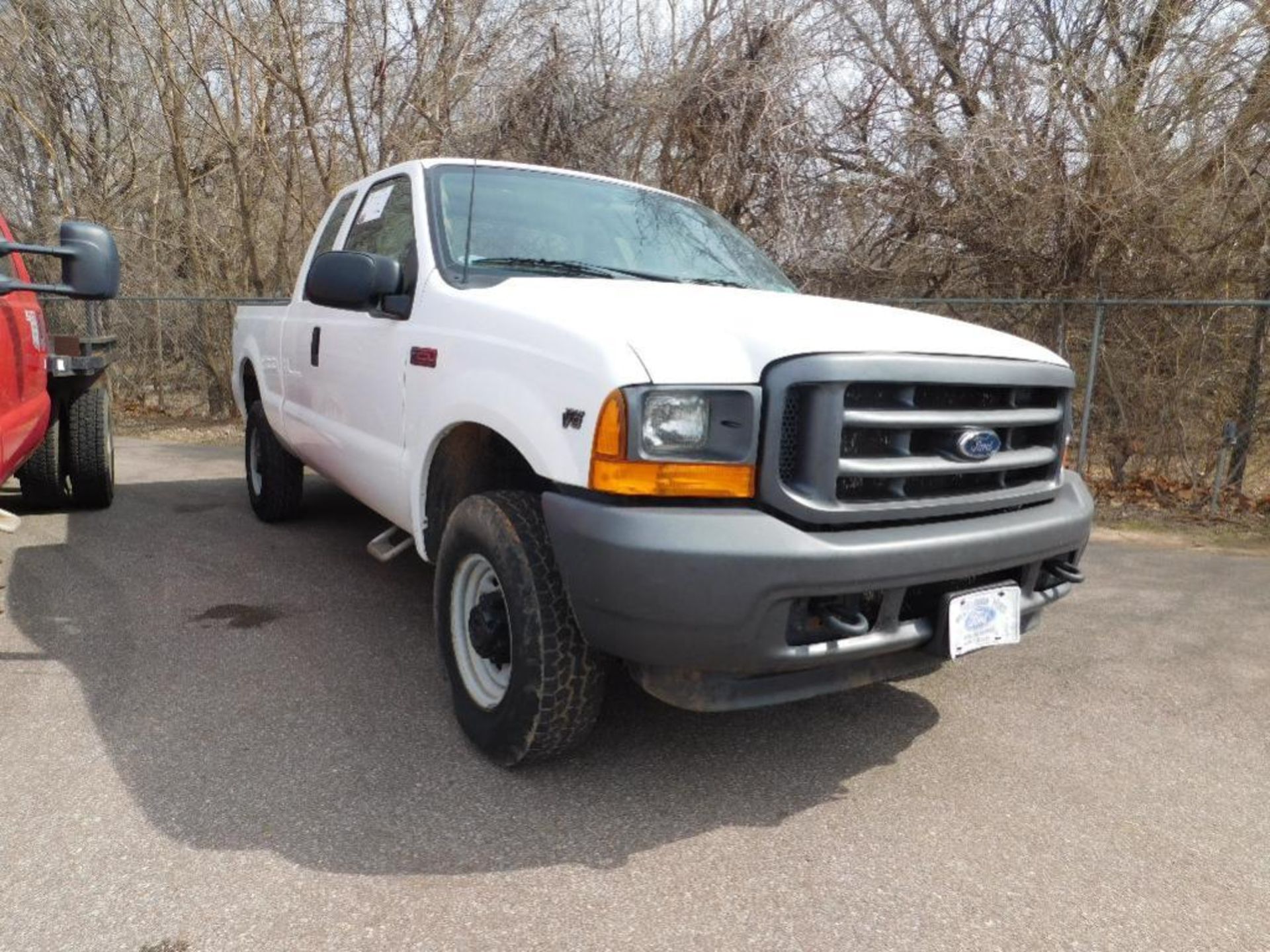 2001 Ford F250 4x4 Pickup s/n 1ftnx21l81eco9495 , ext cab, v8 gas eng, auto trans, od reads 139060 - Image 9 of 11