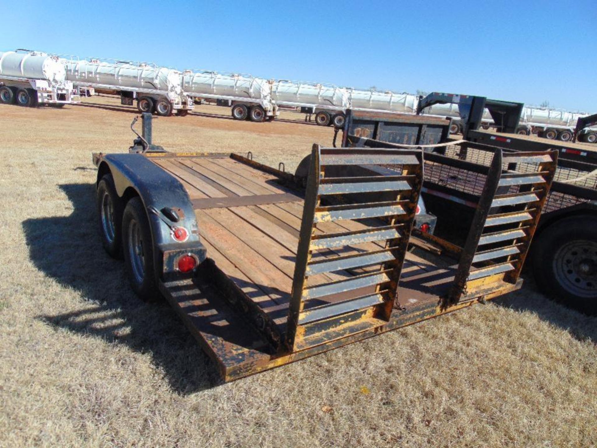 14' t/a Bumperpull Trailer w/3 ' ramps - Image 3 of 3