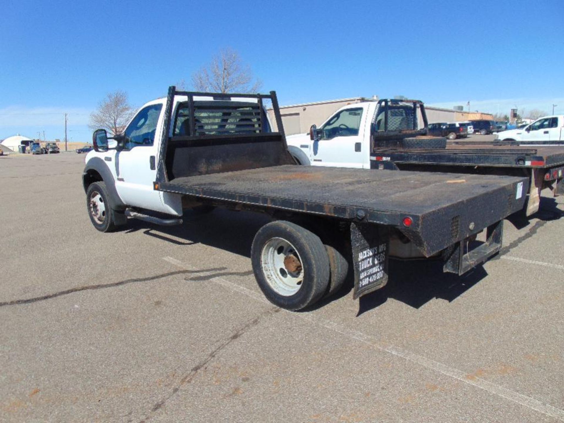 2005 Ford F450 Truck w/92" flatbed s/n 1fxf46p35ed26390, 6.0 powerstroke eng, auto trans, od reads - Image 2 of 3