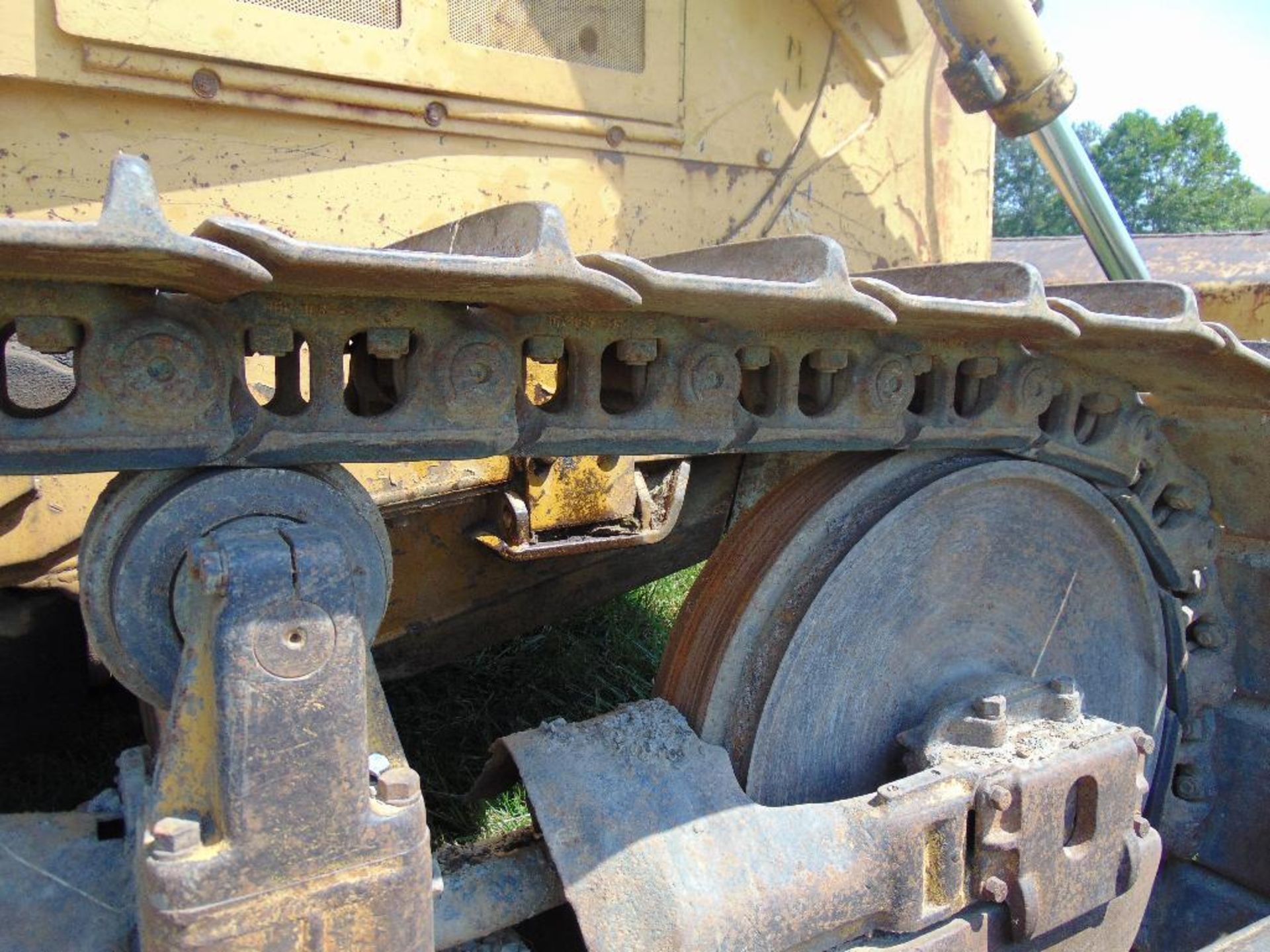 1978 Cat D6D Crawler Tractor, s/n 4x03698, s/dozer blade w/tilt,canopy,sweeps, rops, - Image 5 of 6